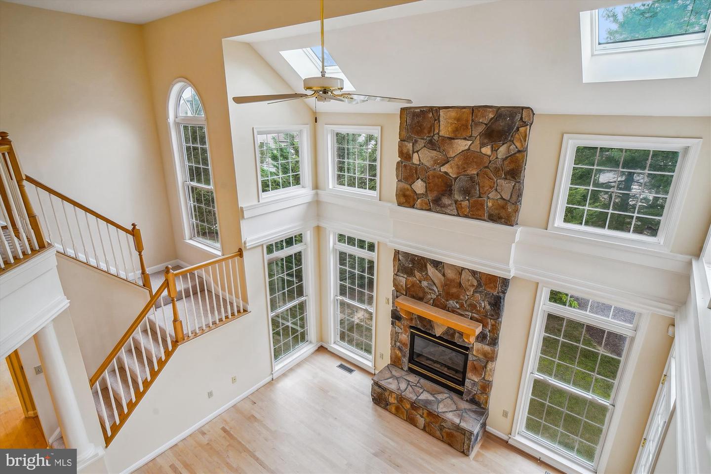2523 Bear den Rd