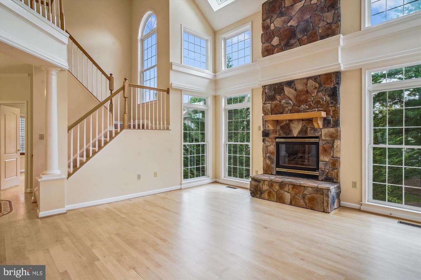 2523 Bear den Rd