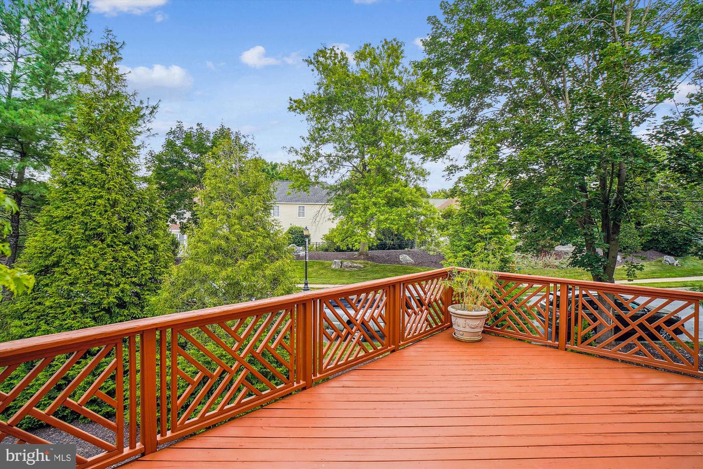 2523 Bear den Rd