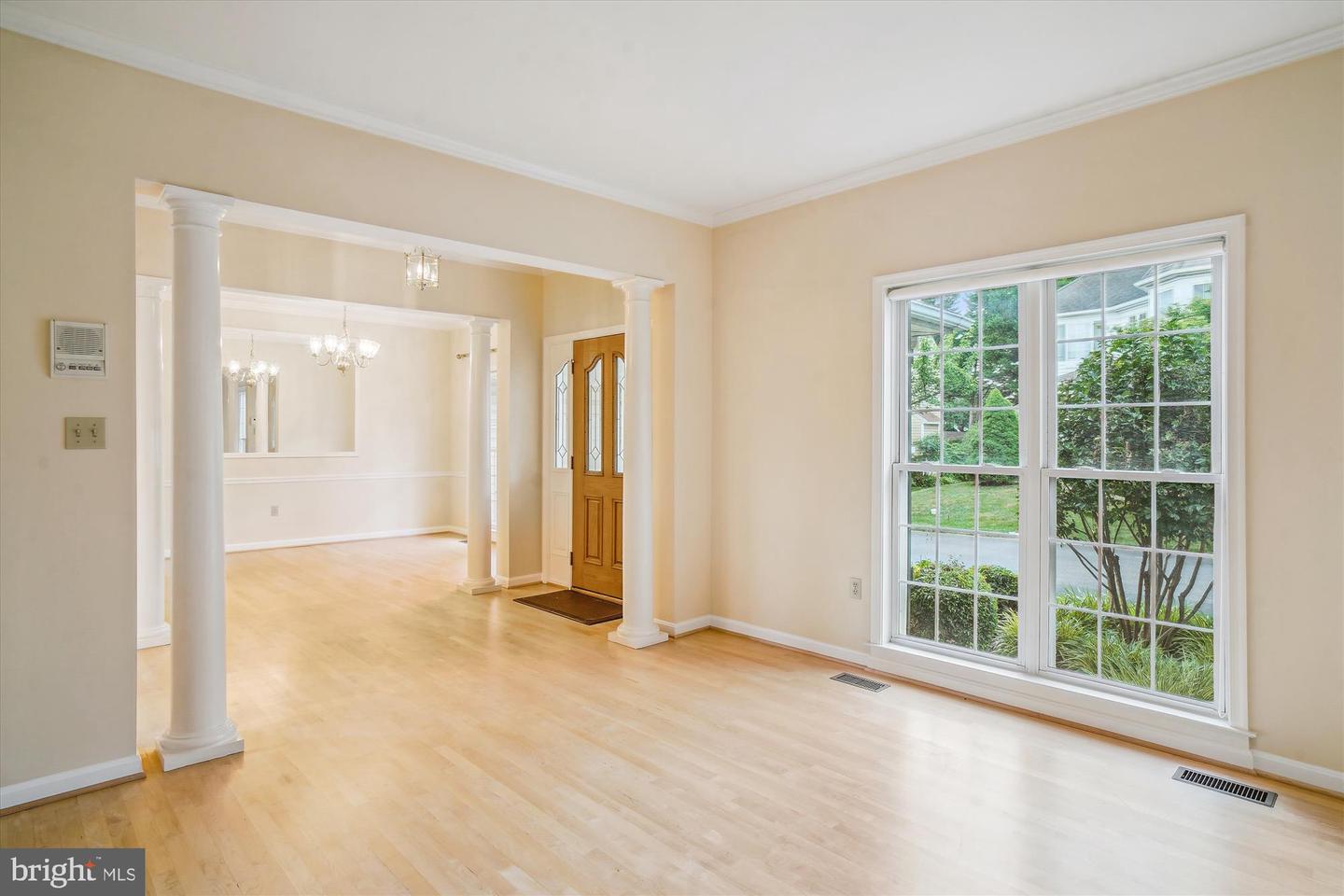 2523 Bear den Rd