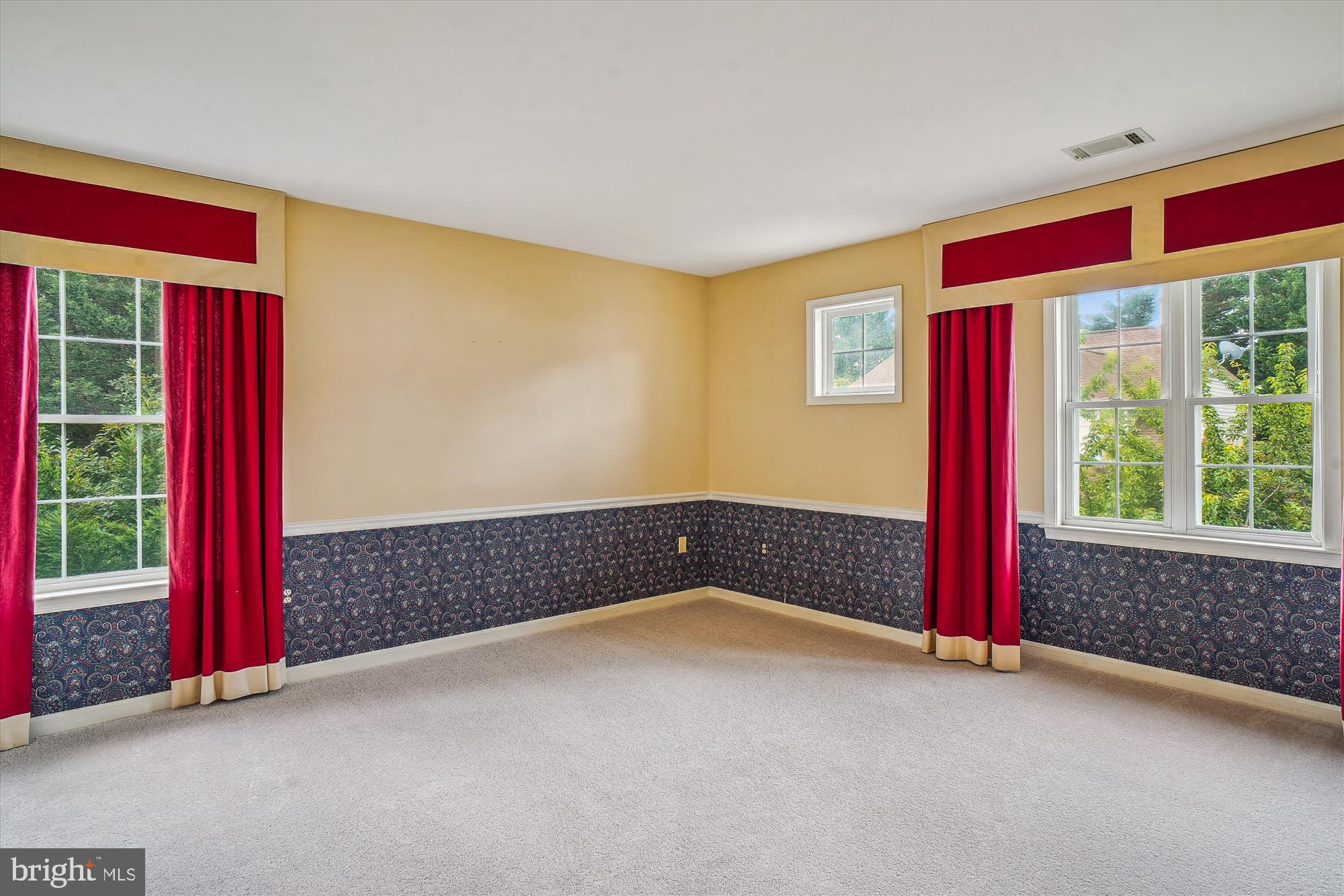 2523 Bear den Rd