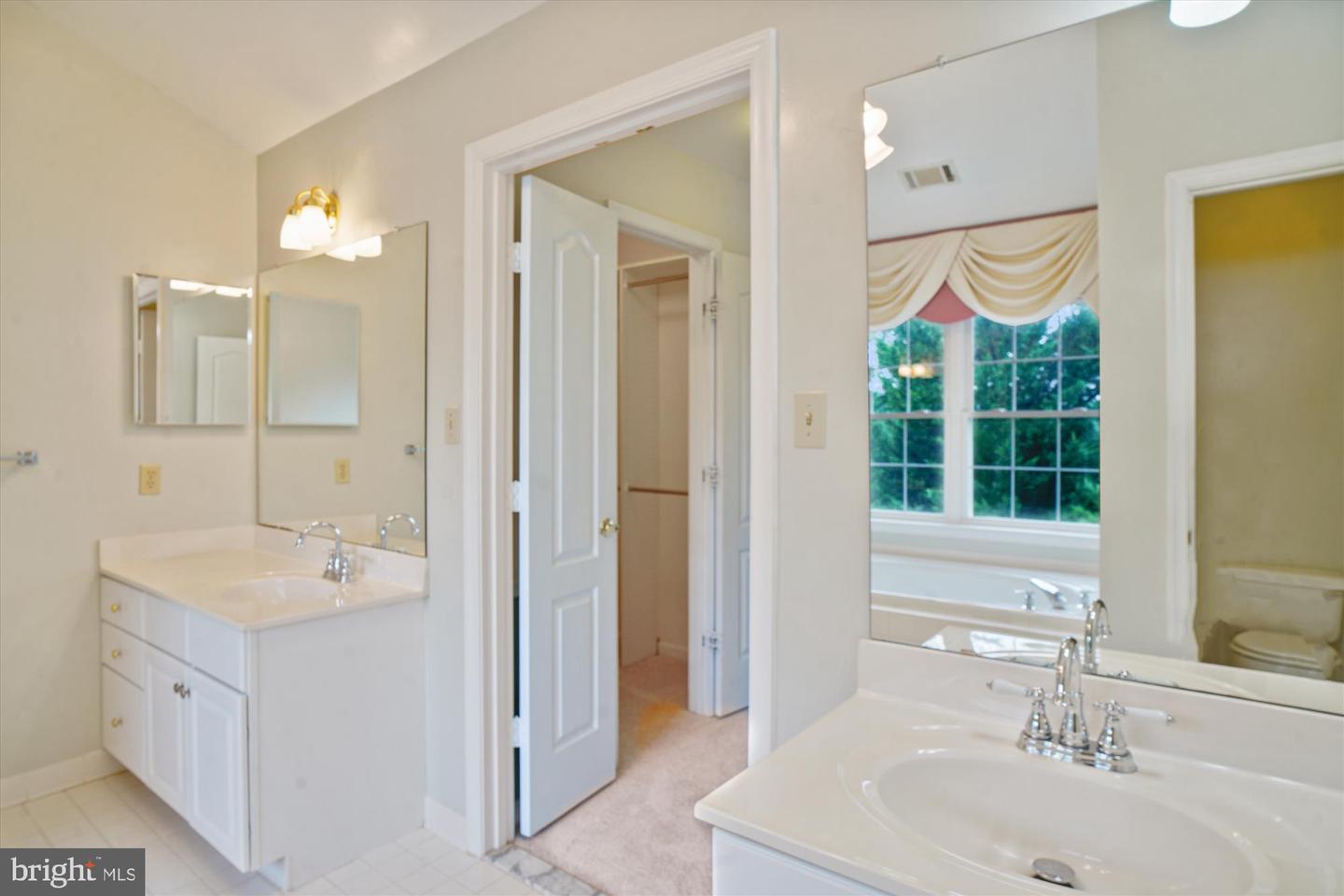 2523 Bear den Rd