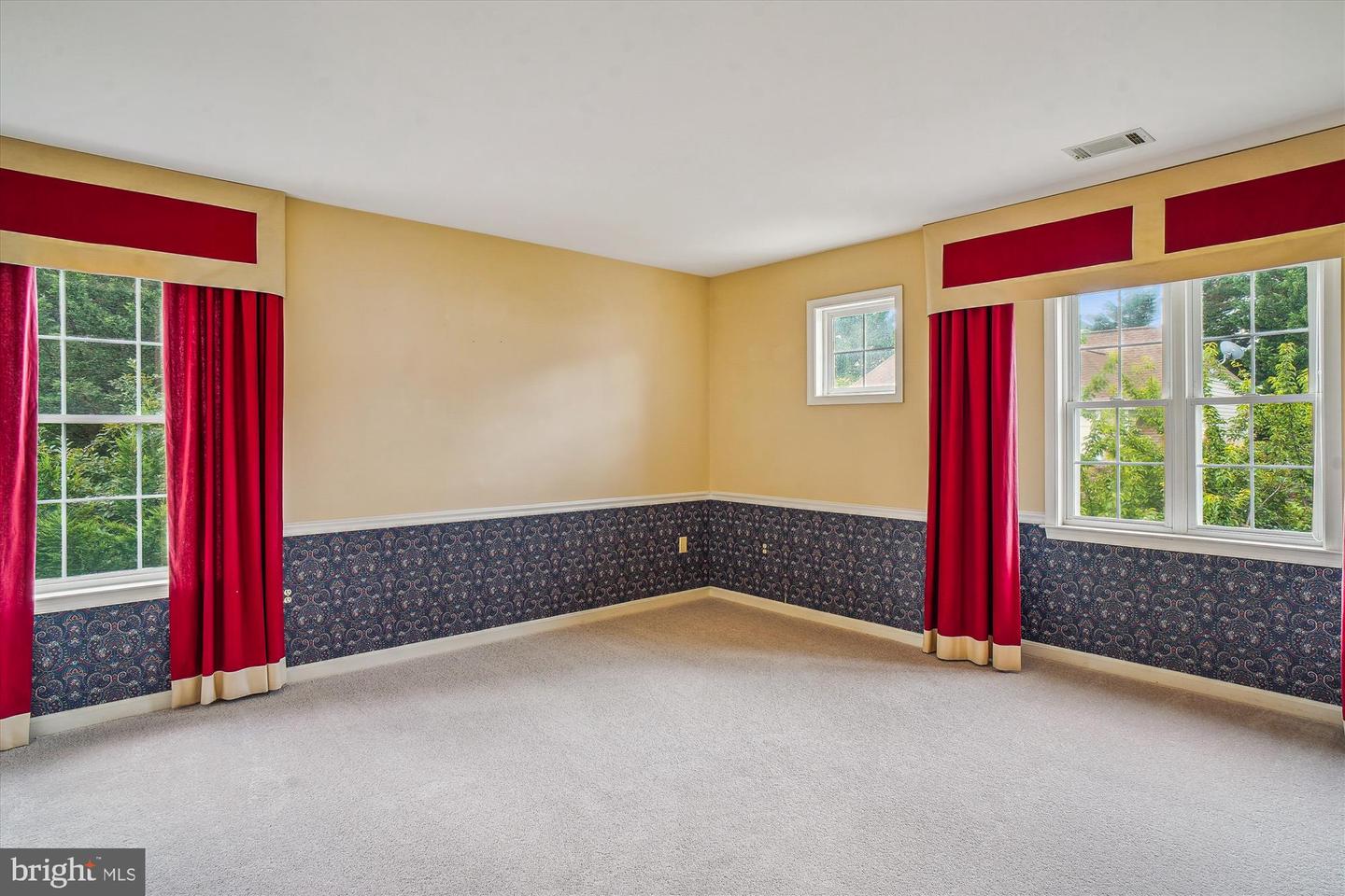 2523 Bear den Rd