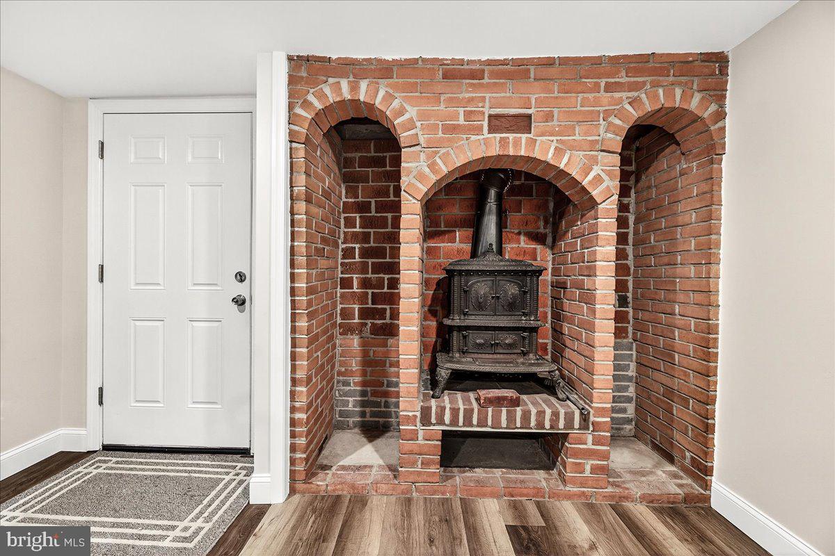 3913 BAKER VALLEY ROAD