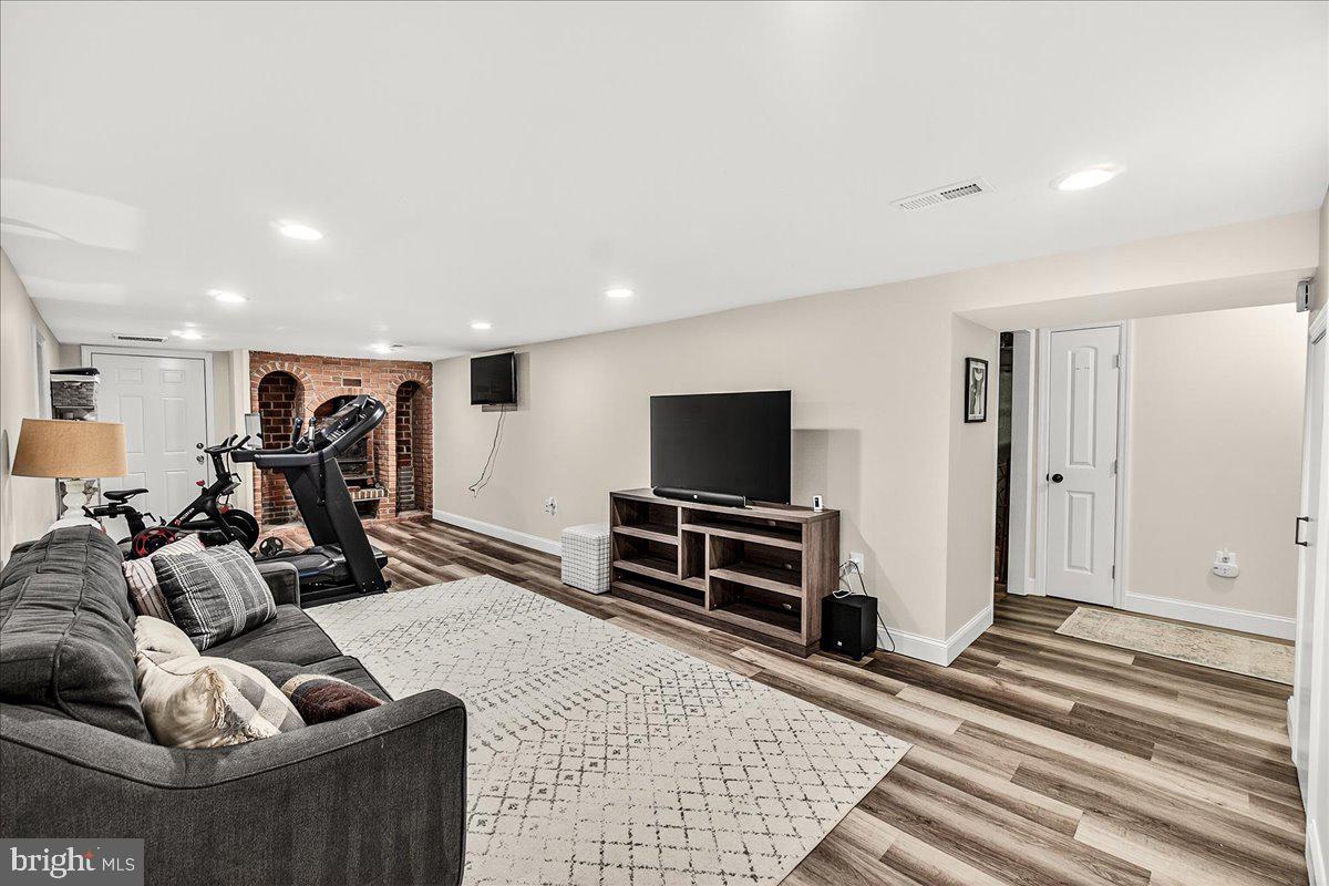 3913 BAKER VALLEY ROAD