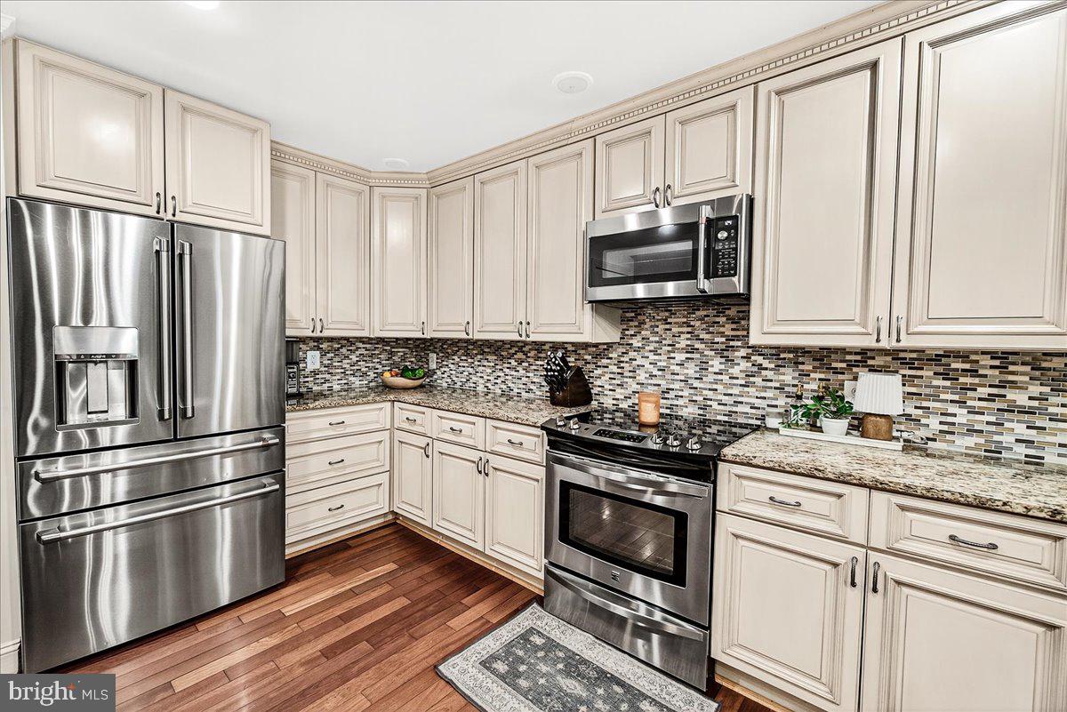 3913 BAKER VALLEY ROAD