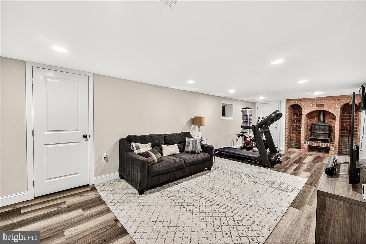 3913 BAKER VALLEY ROAD