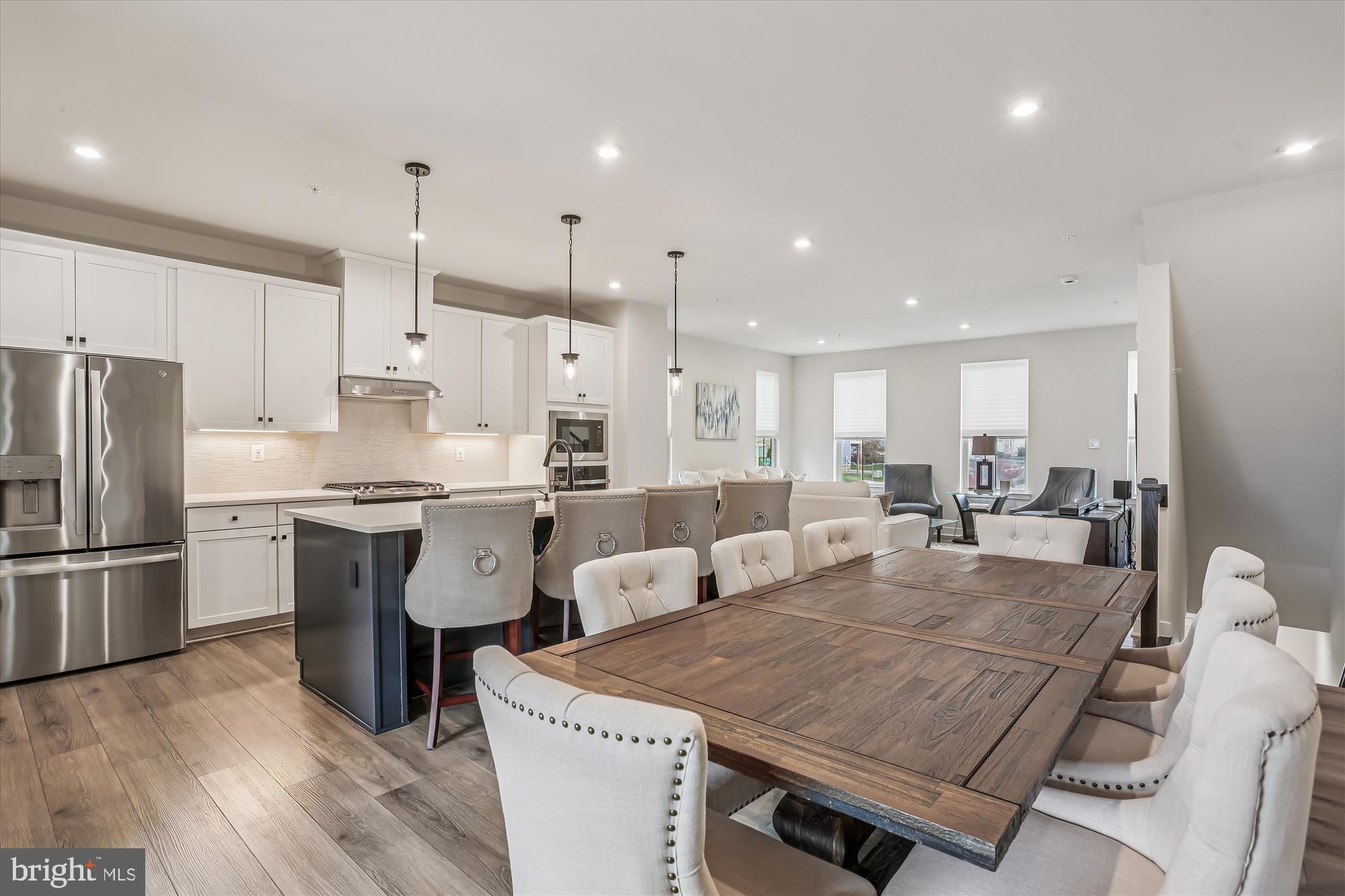 5912 GARDEN WALK DRIVE