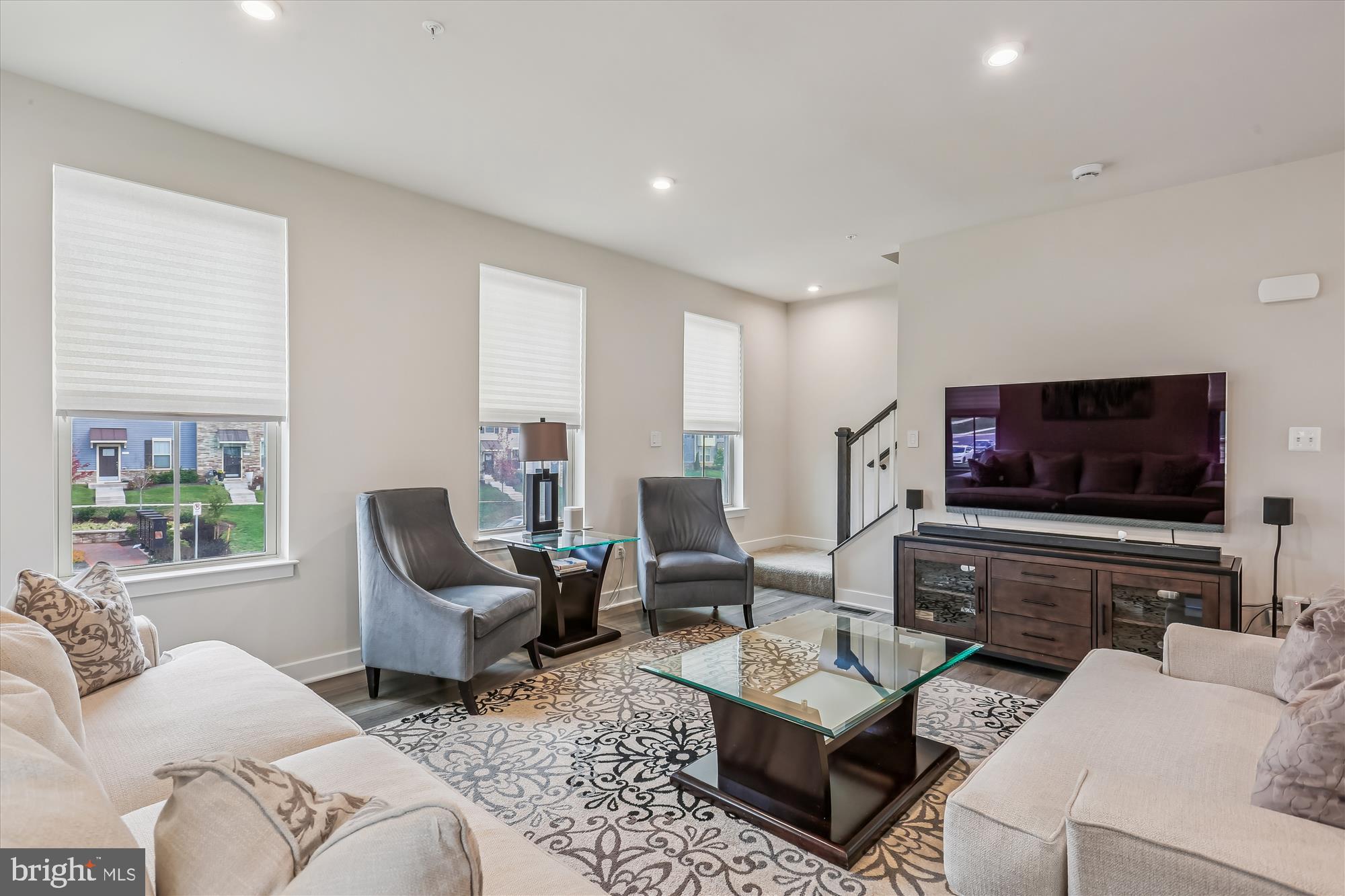 5912 GARDEN WALK DRIVE