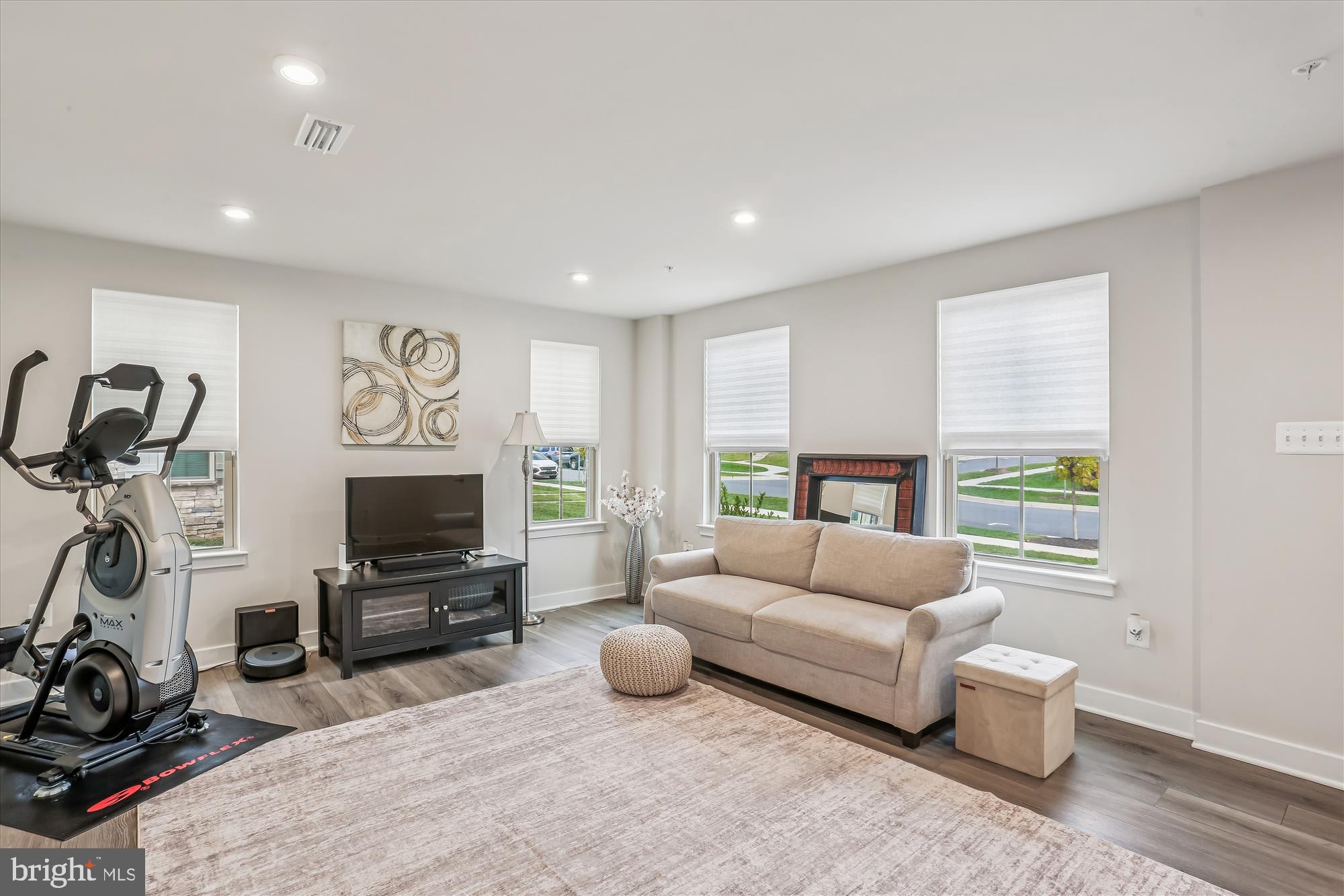 5912 GARDEN WALK DRIVE