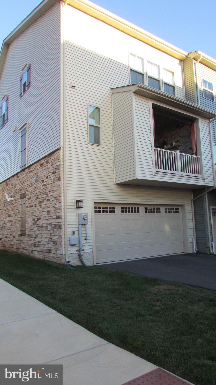 5912 GARDEN WALK DRIVE