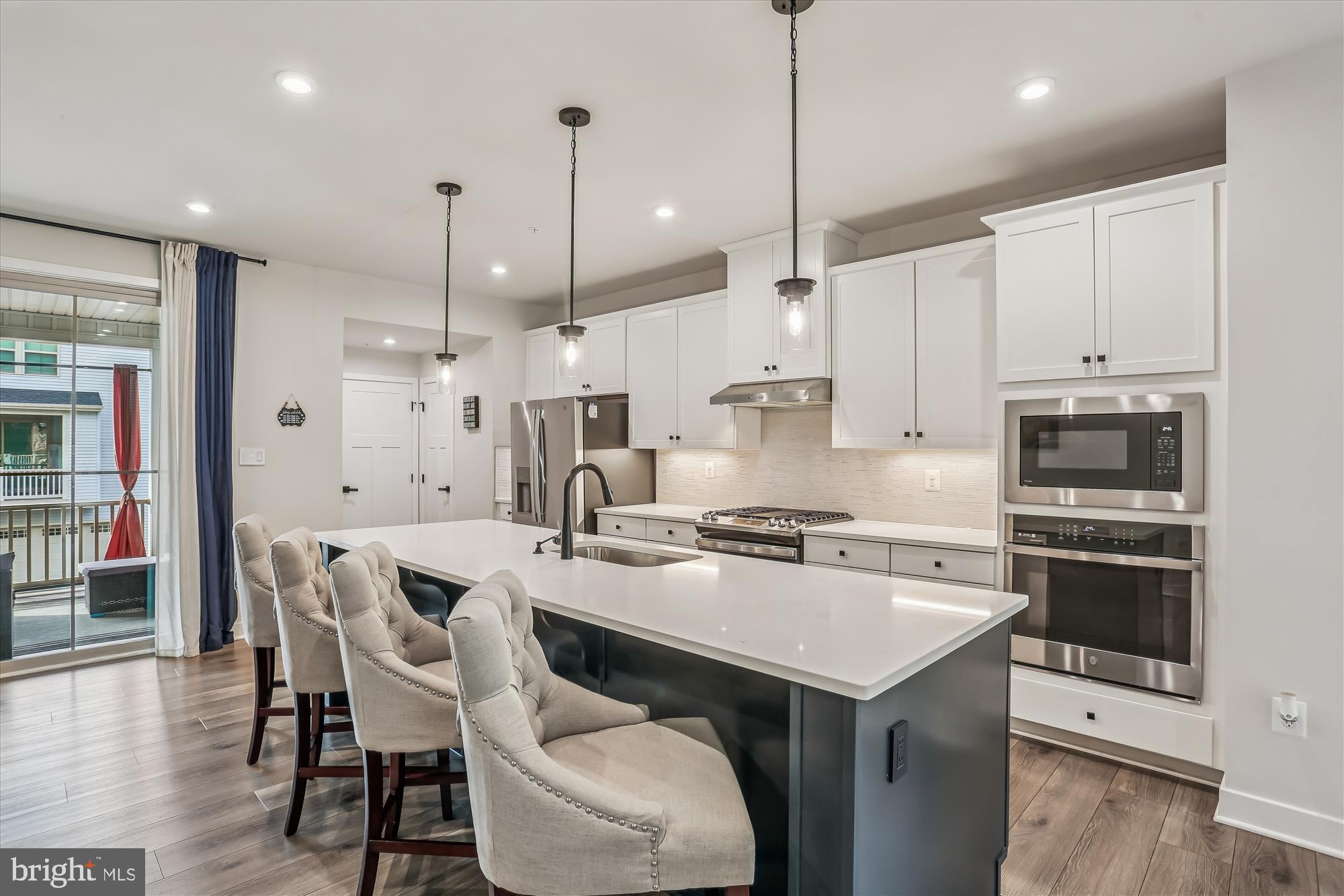 5912 GARDEN WALK DRIVE