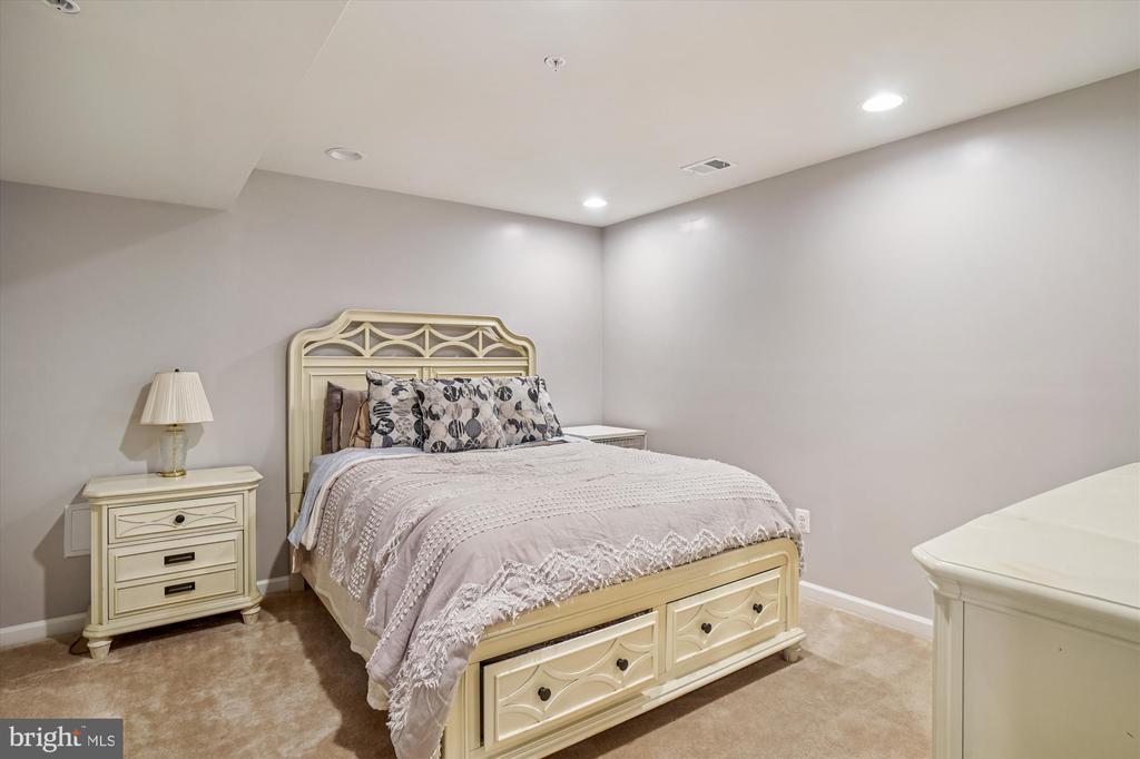 4695 PULLER DRIVE