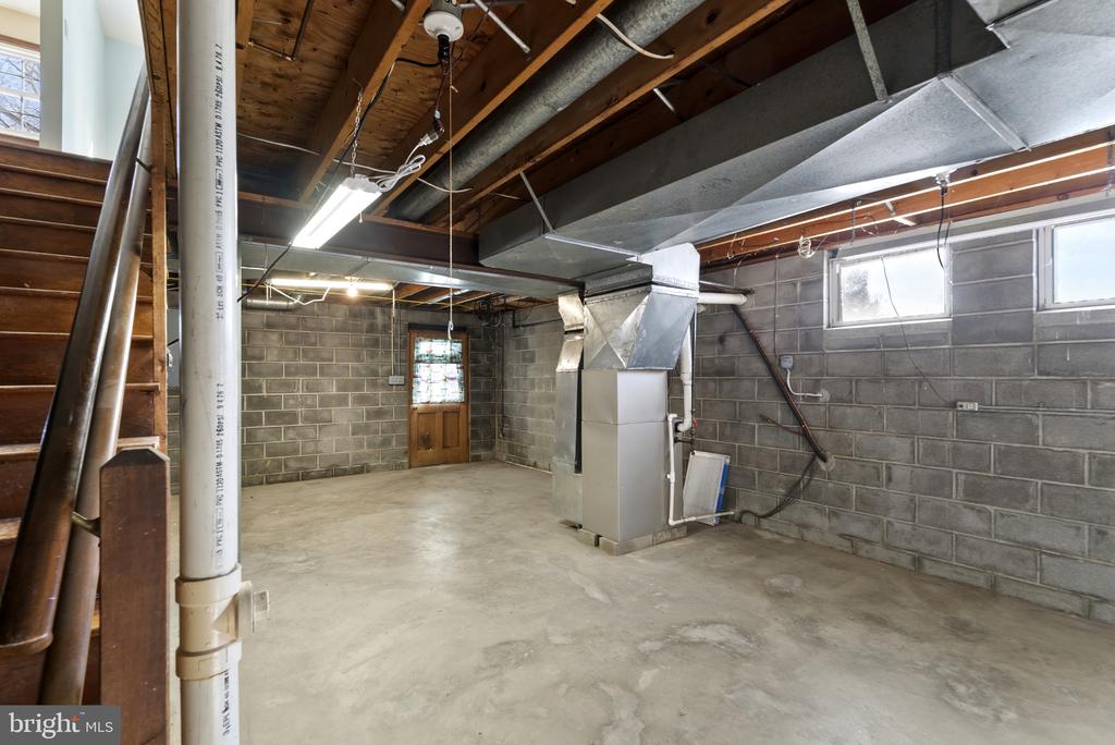 7823 TIMMONS ROAD
