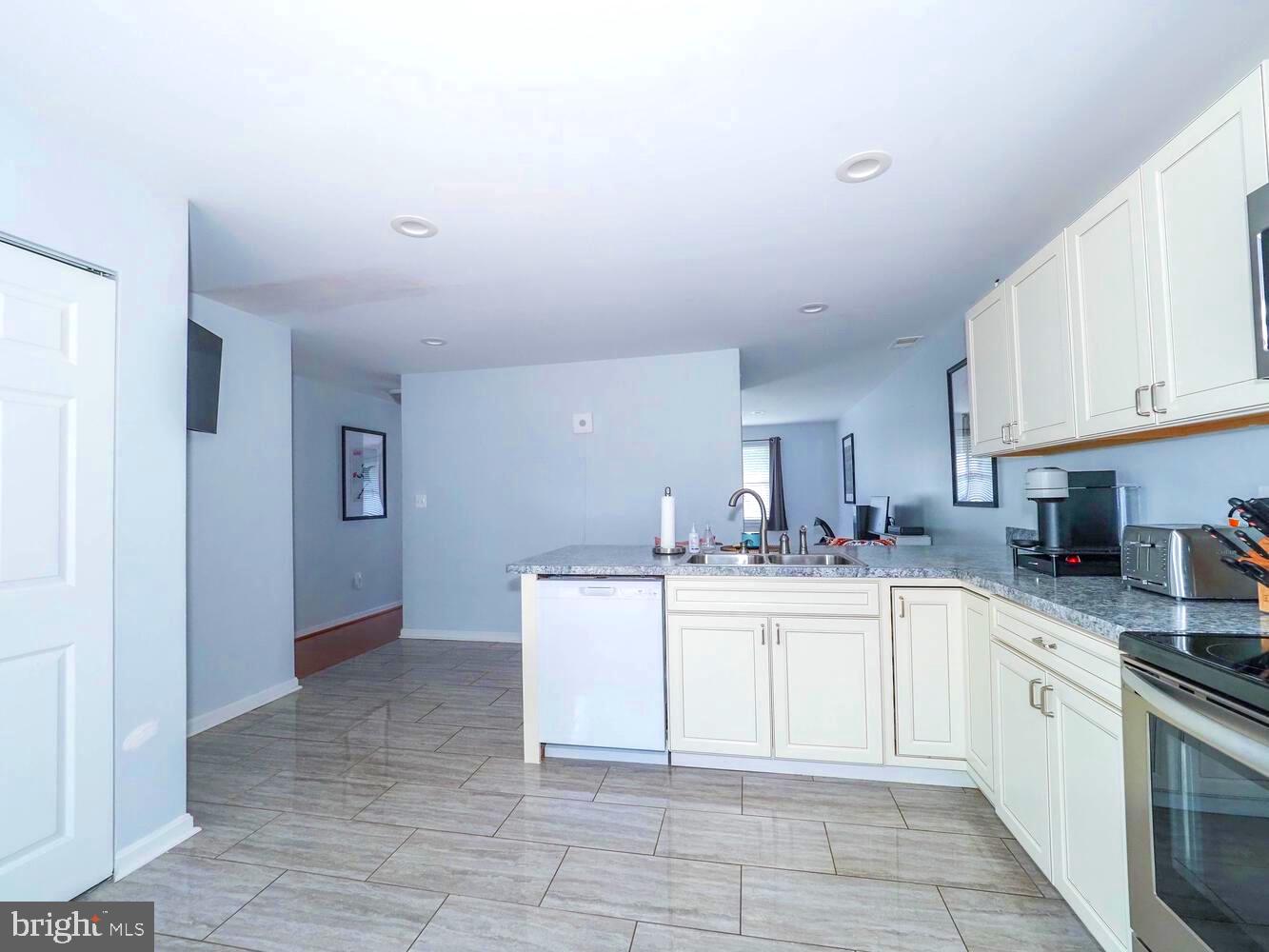118 HAVERHILL ROAD