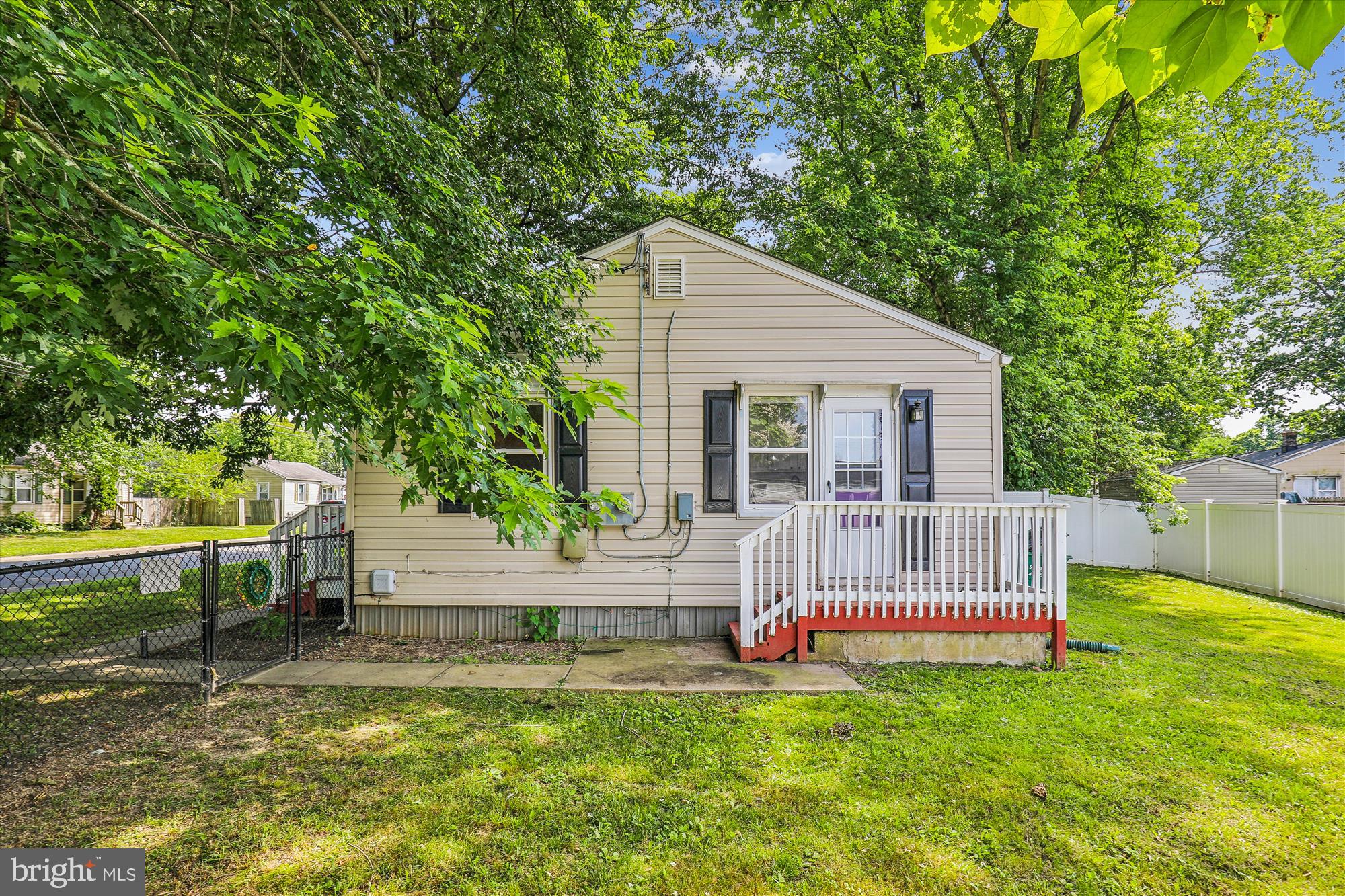 3 Liberty St