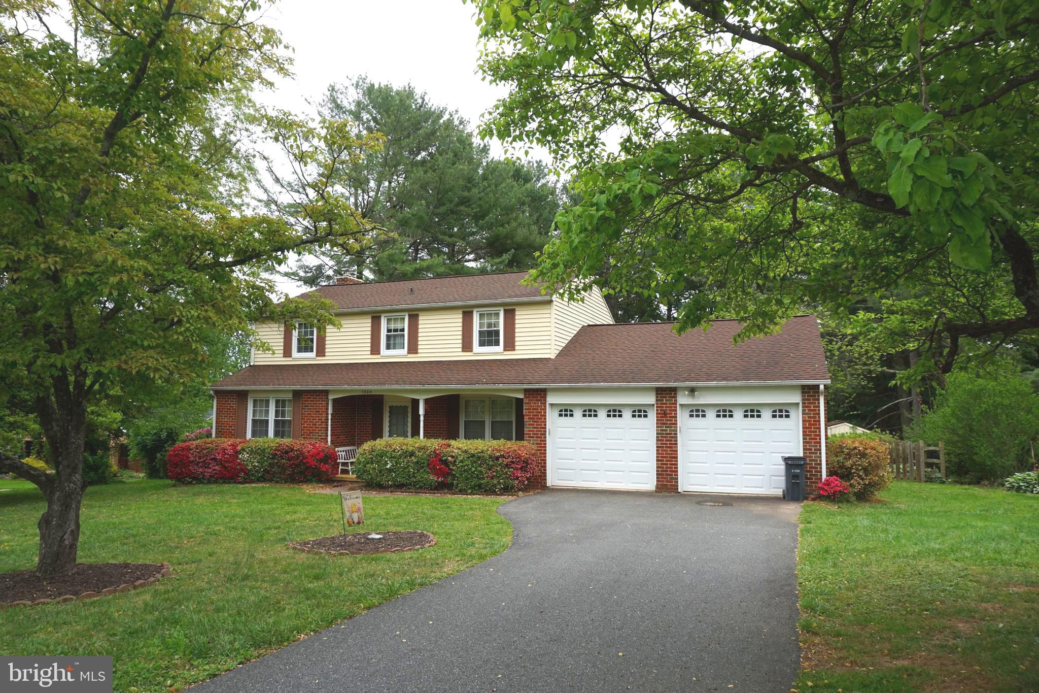 1304 CHEZ COURT