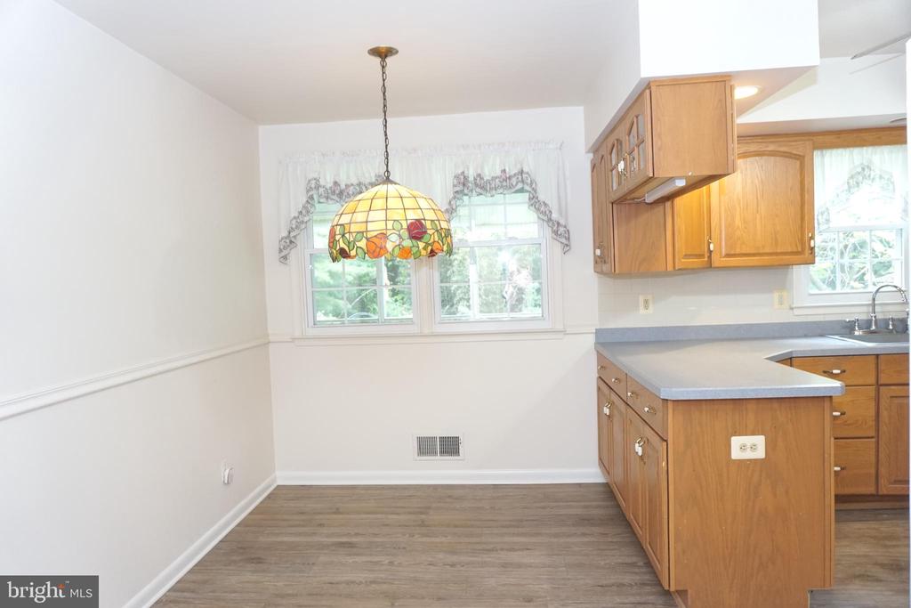 1304 CHEZ COURT