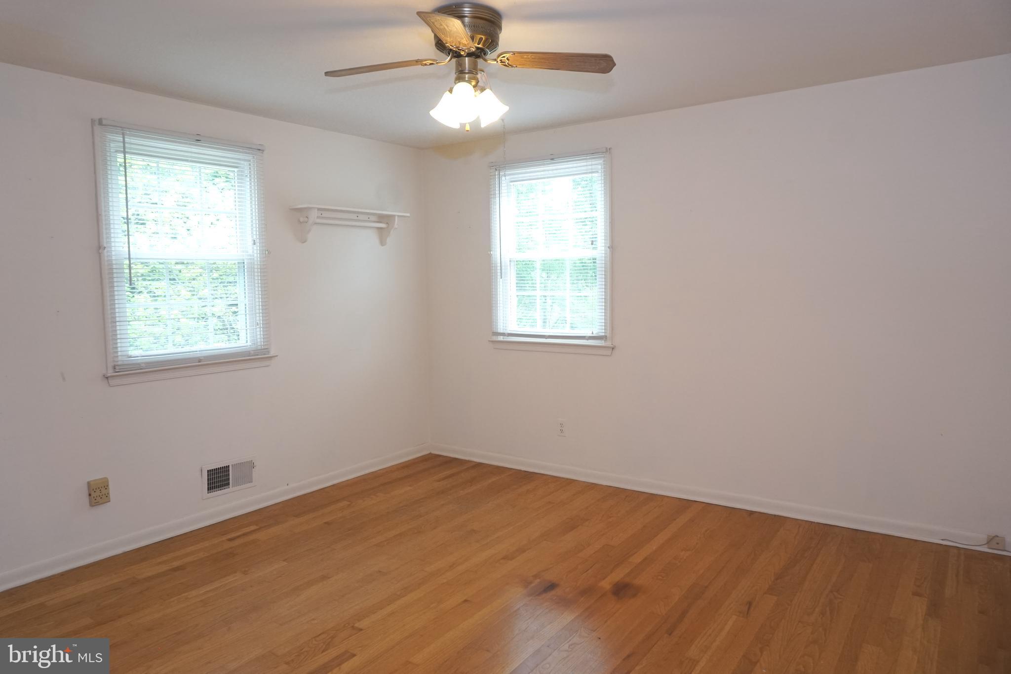 1304 CHEZ COURT