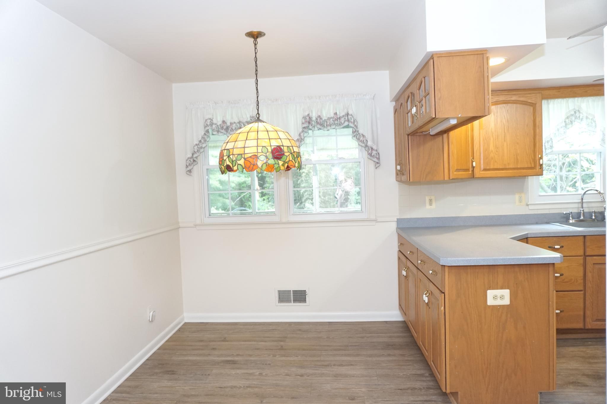 1304 CHEZ COURT