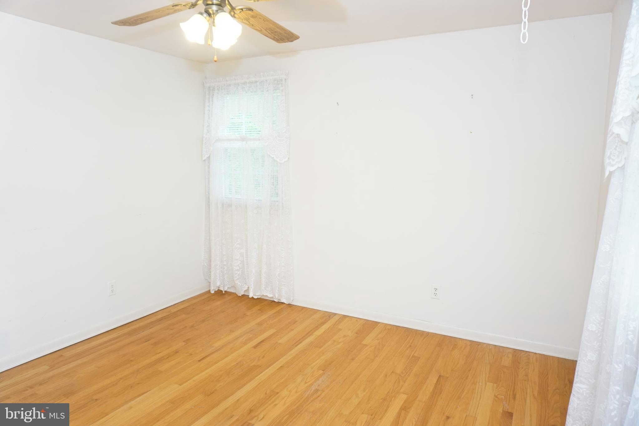 1304 CHEZ COURT