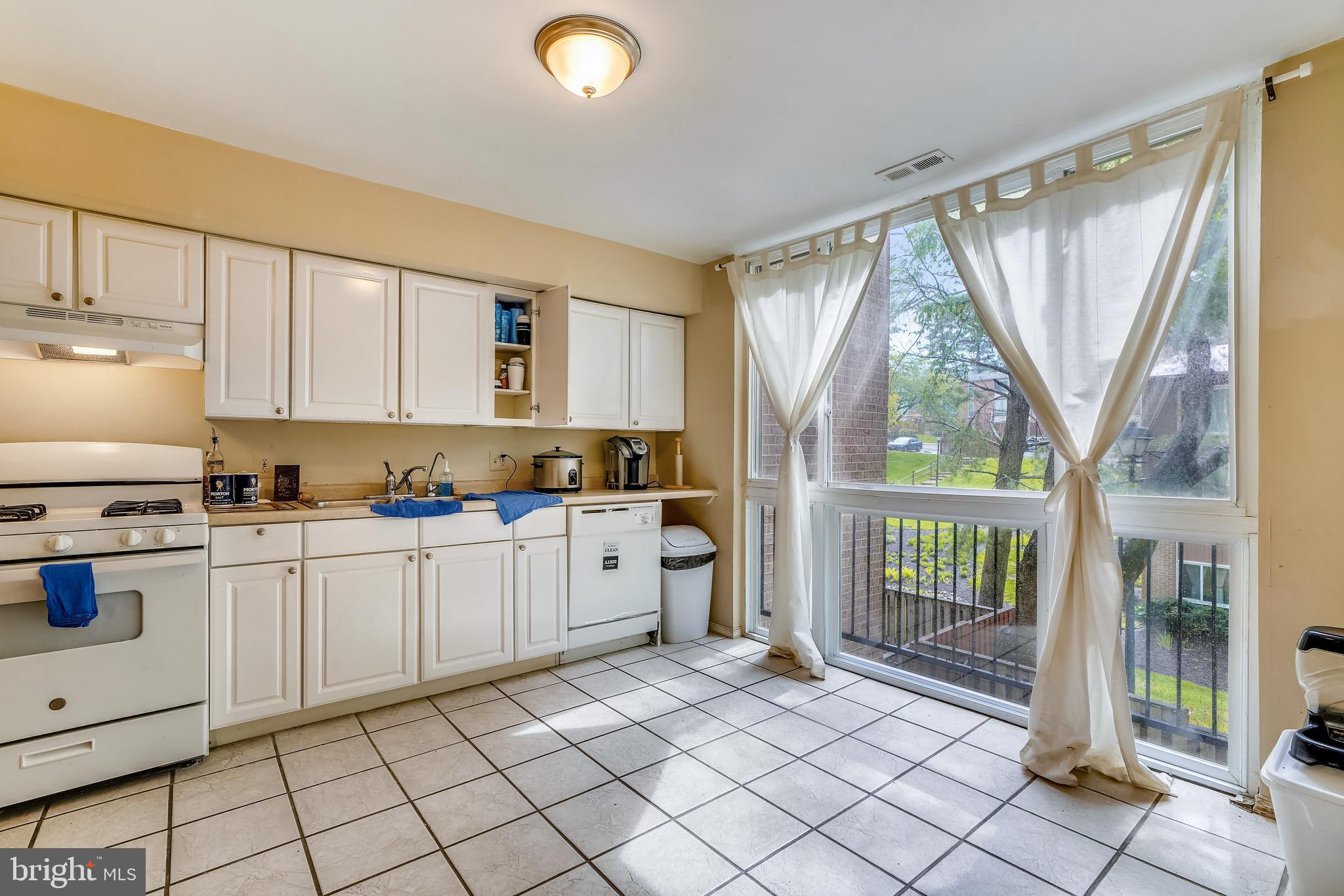 10702 Green Mountain Cir #17-5