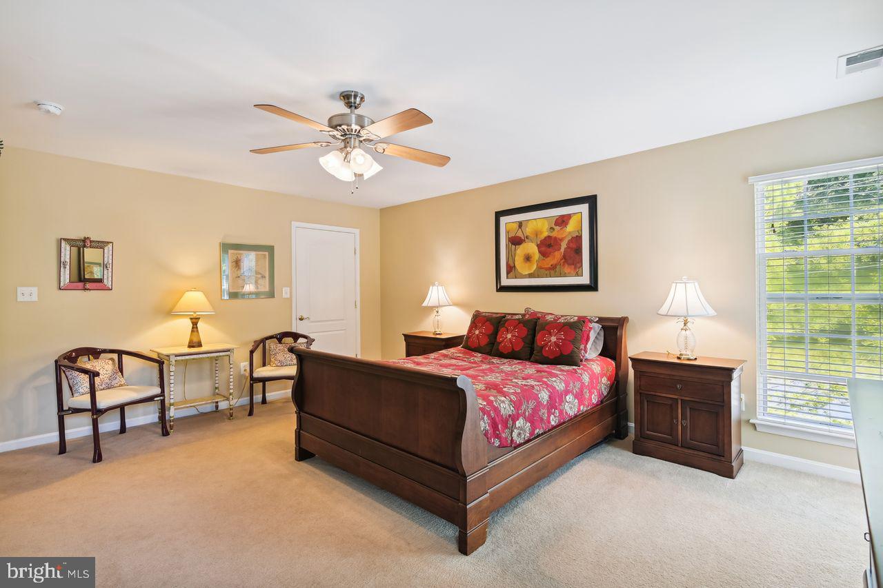 8005 JANE GARTH Unit: 22