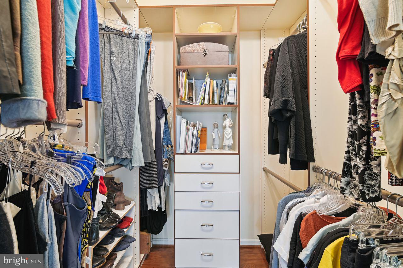8005 JANE GARTH Unit: 22