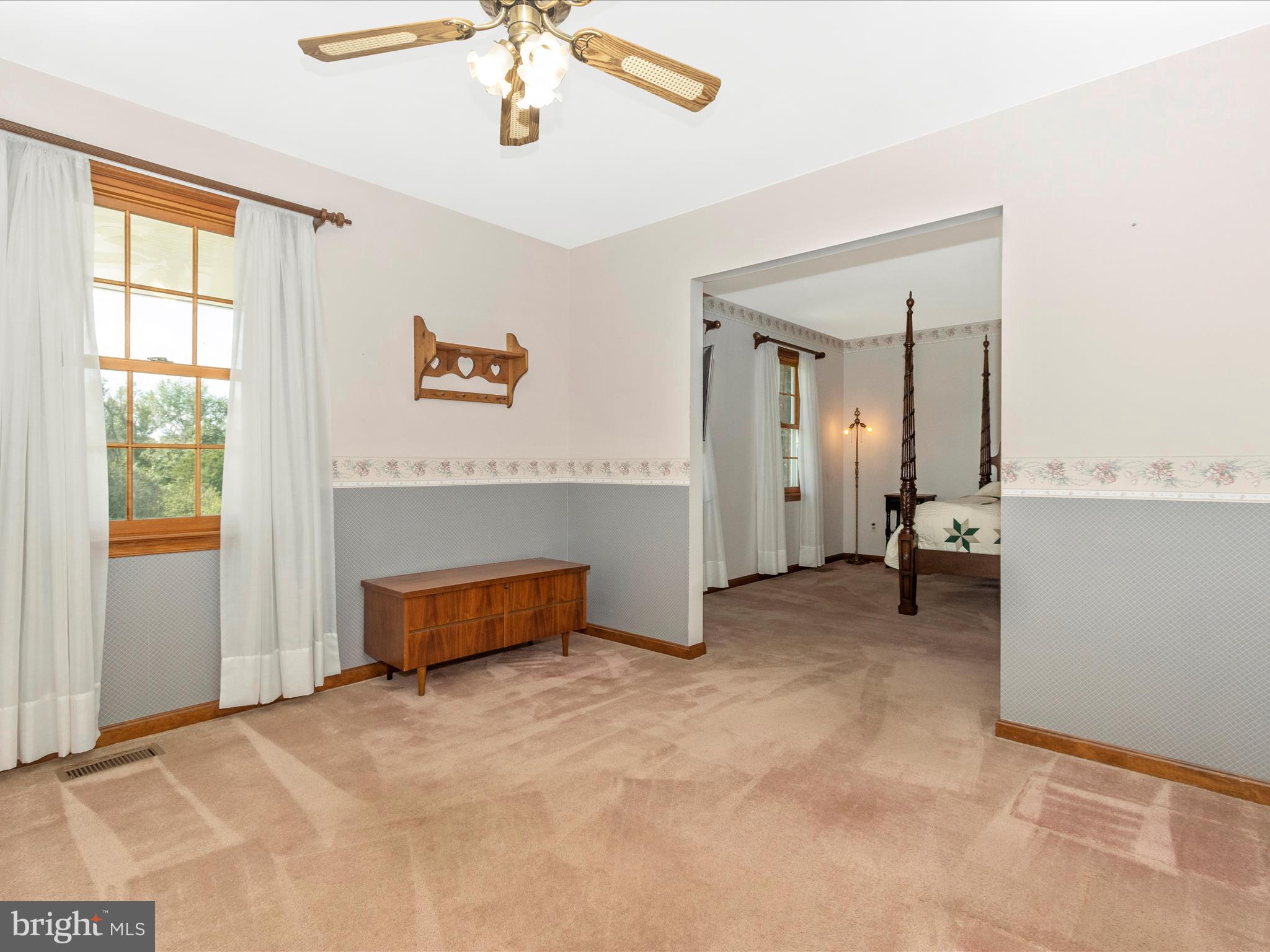 4085 Sharp ROAD