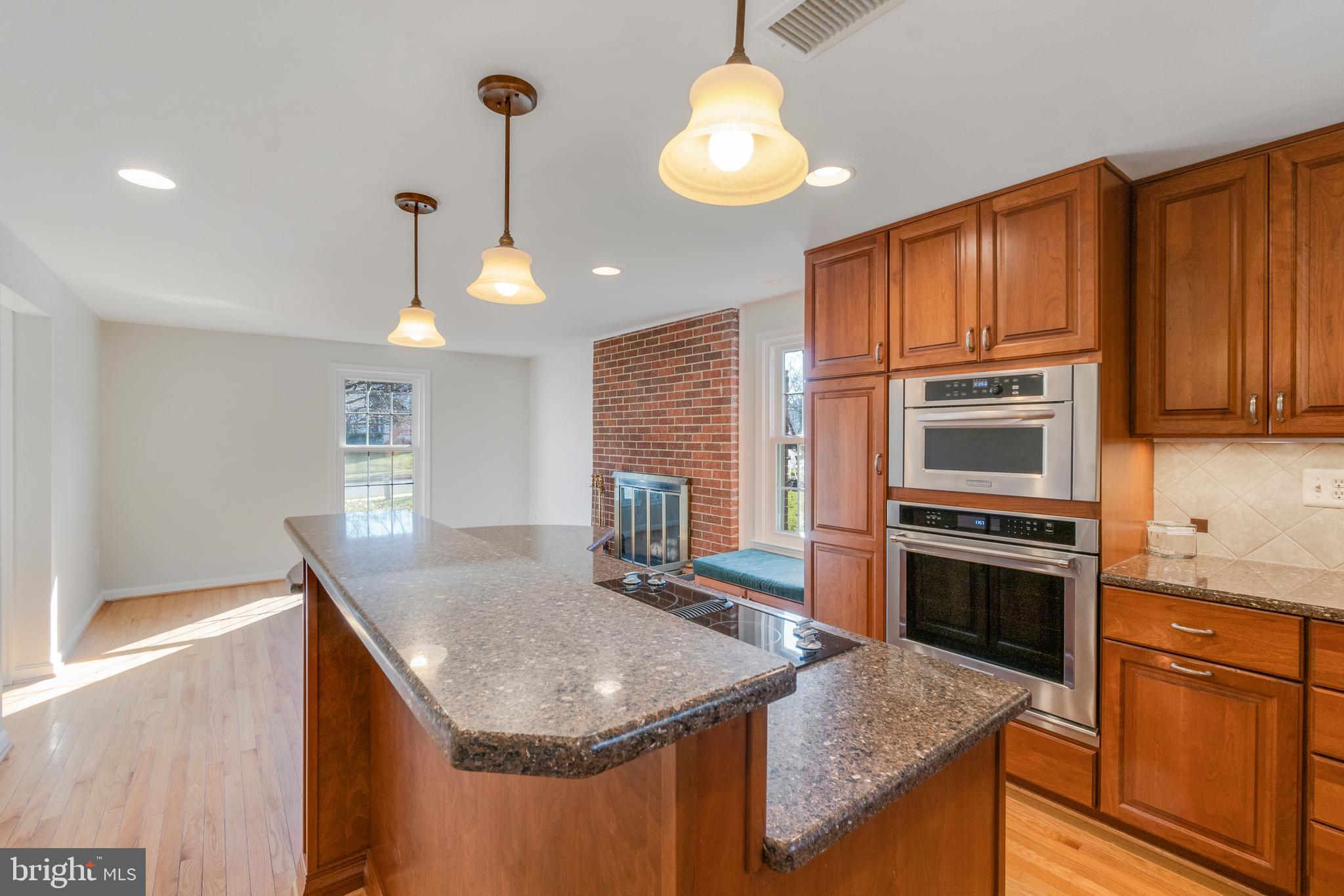 6260 Light Point PLACE