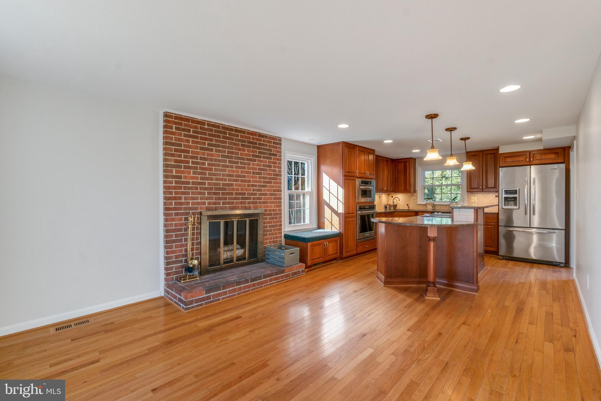 6260 Light Point PLACE