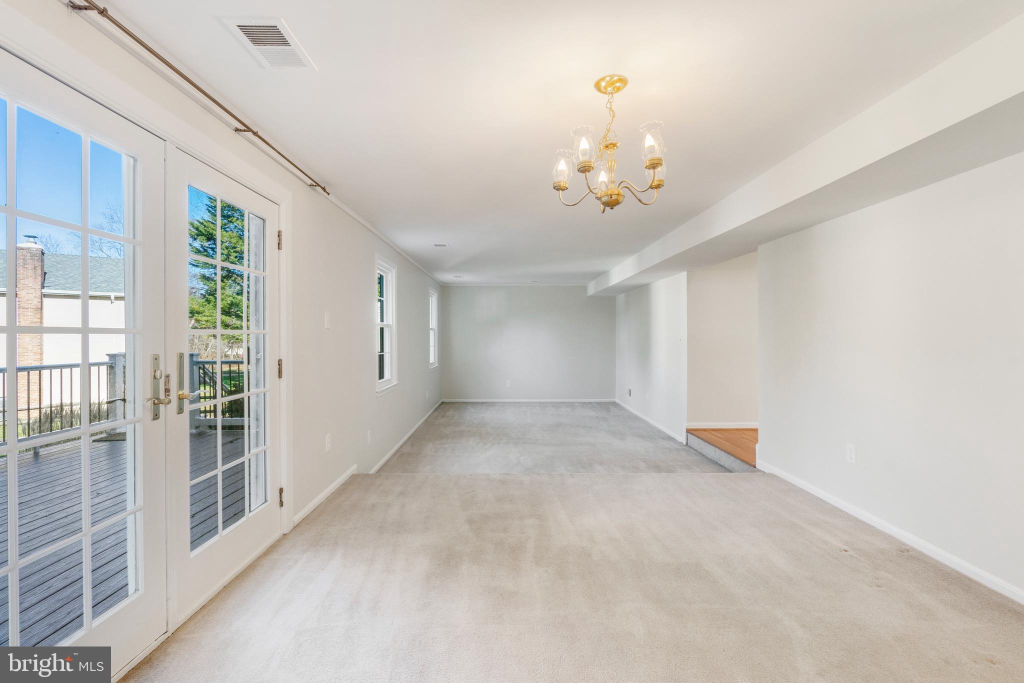 6260 Light Point PLACE