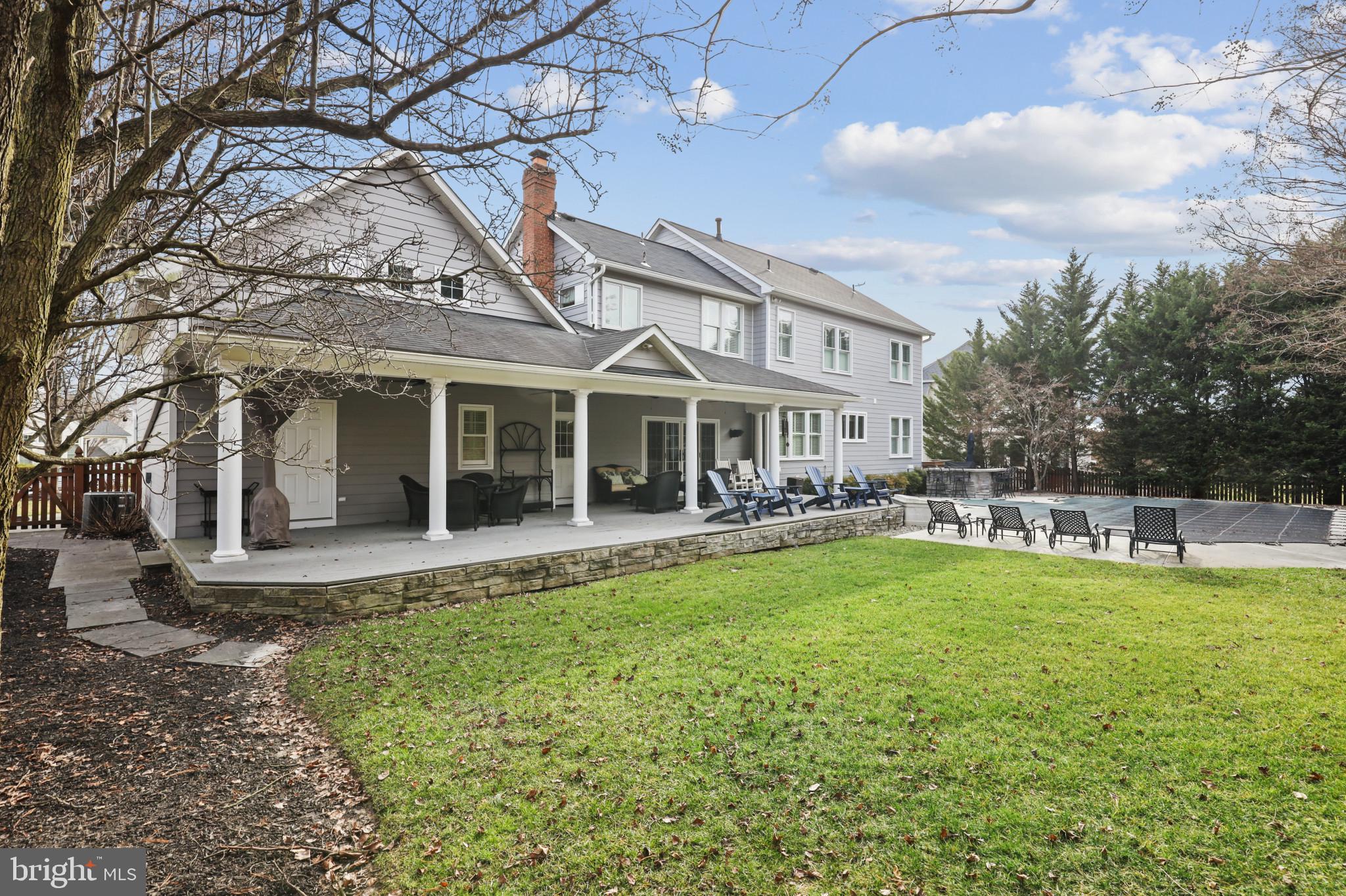 5321 Lynn LANE