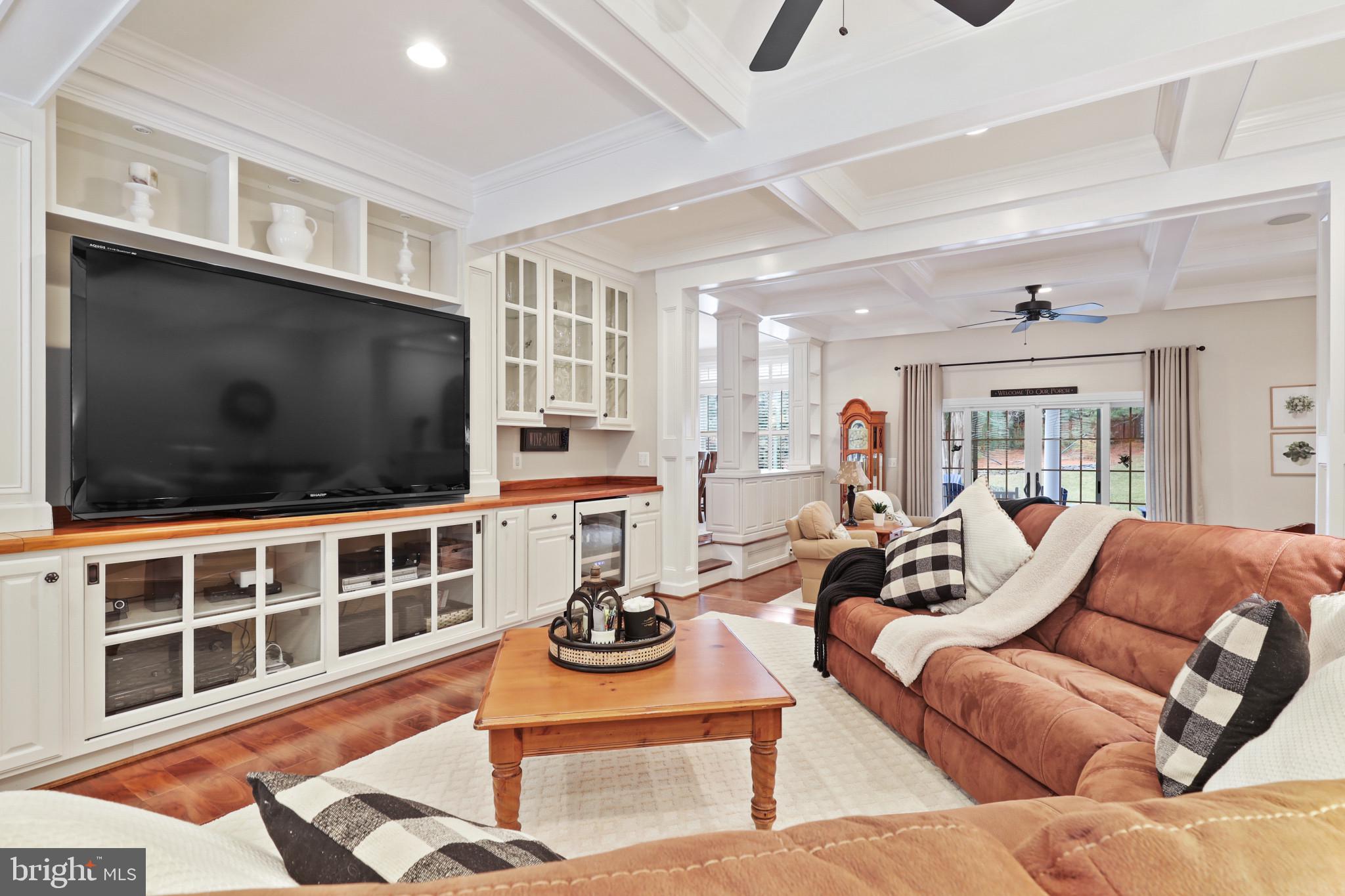 5321 Lynn LANE