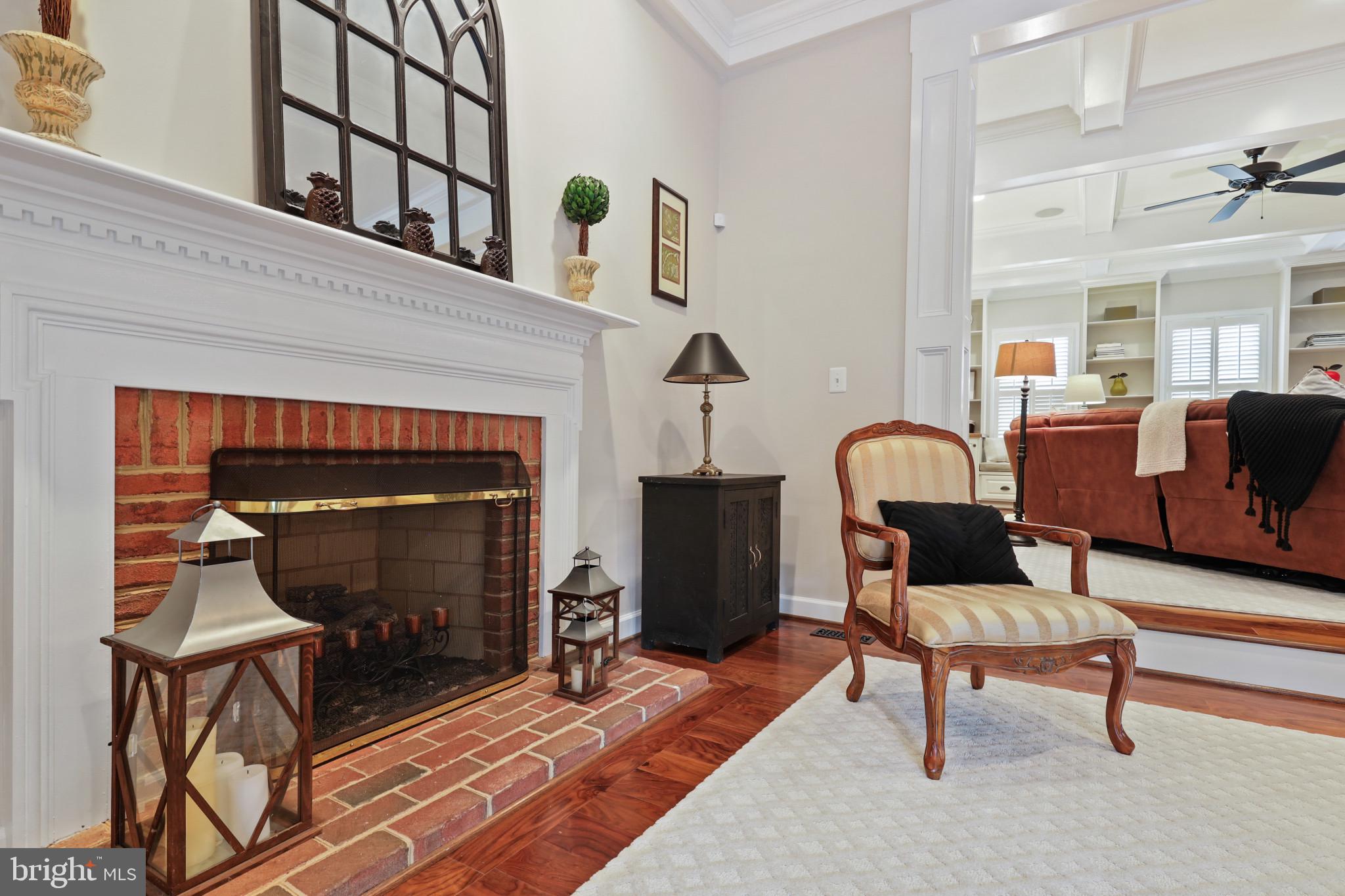 5321 Lynn LANE