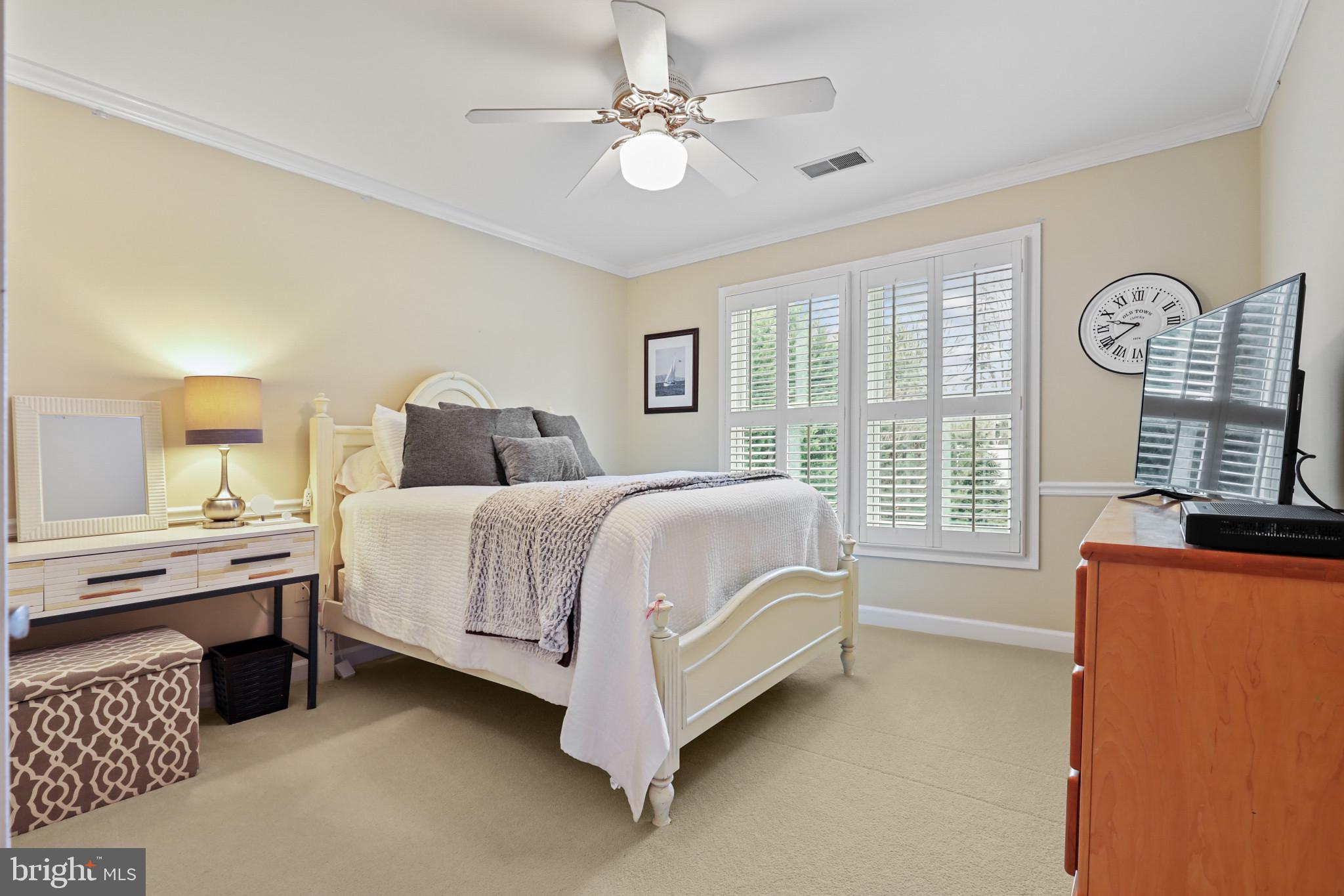 5321 Lynn LANE