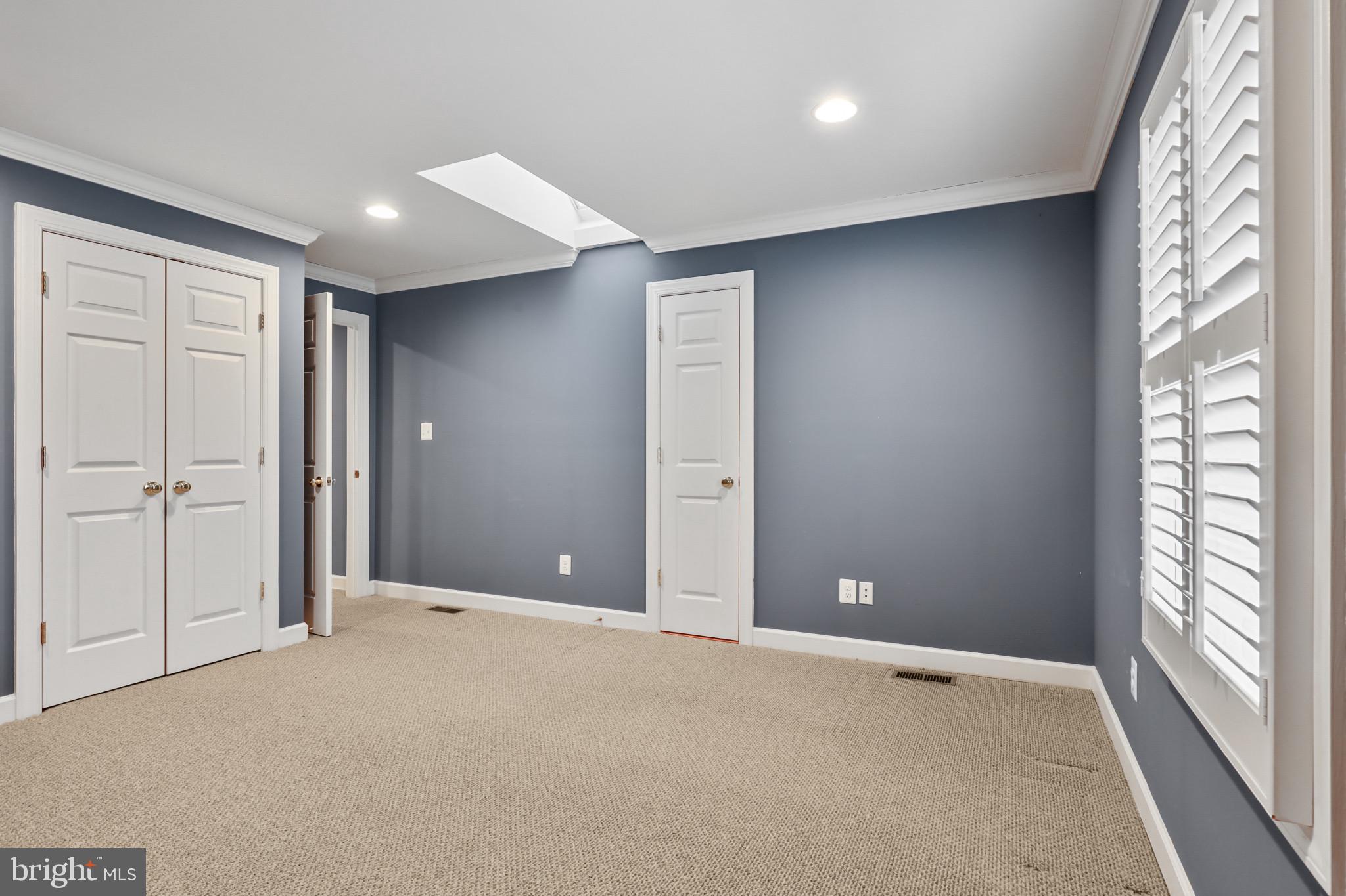 5321 Lynn LANE