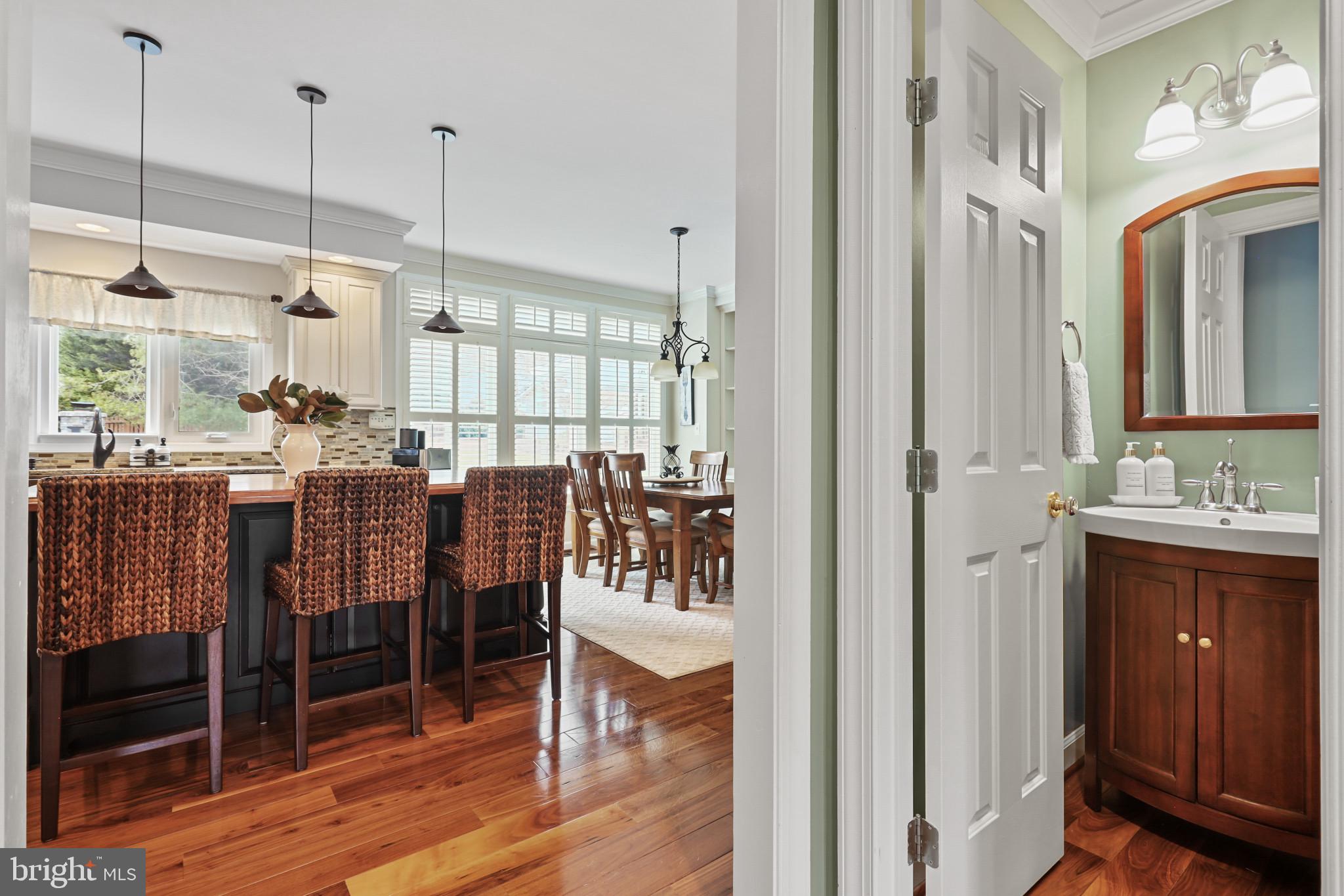 5321 Lynn LANE