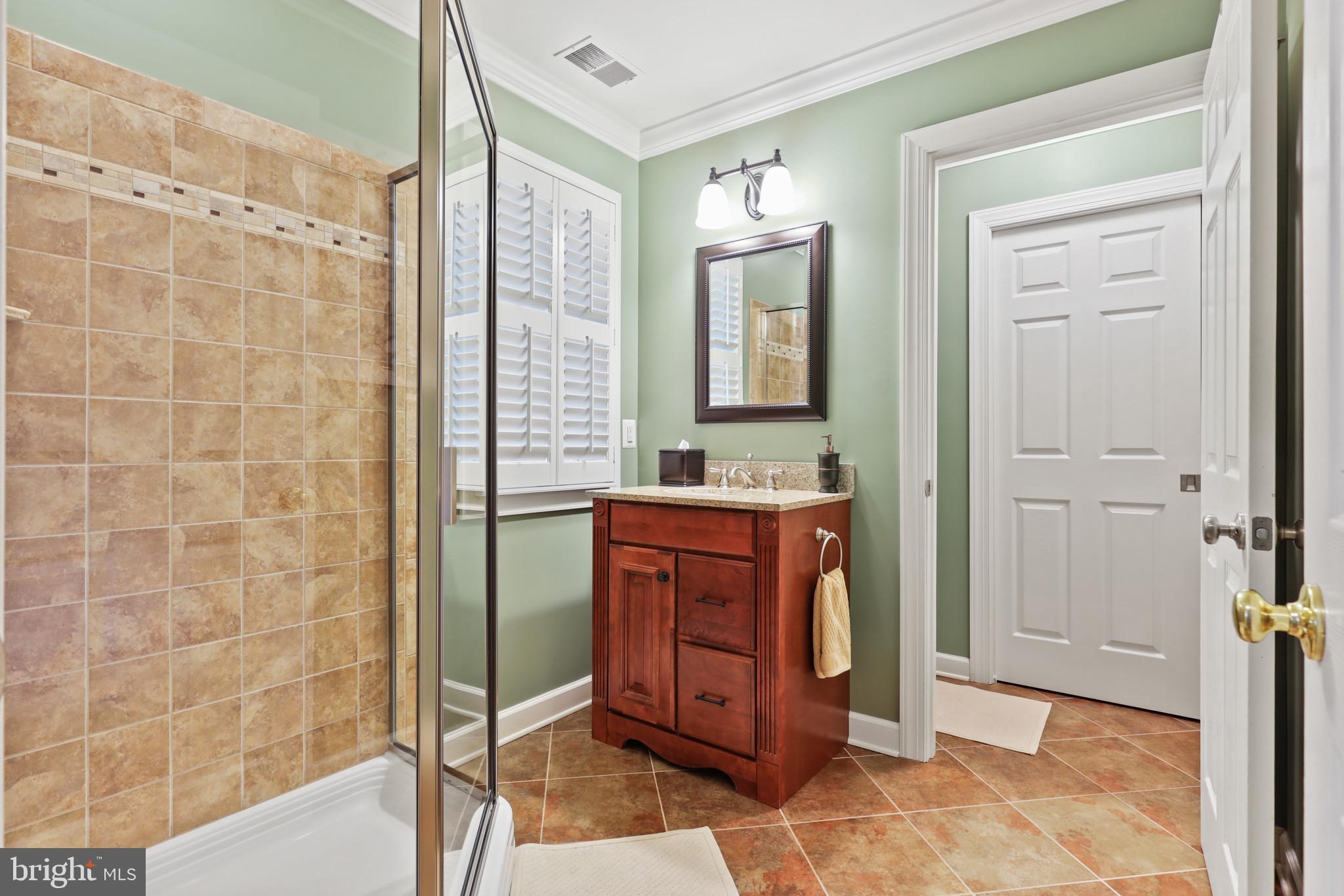 5321 Lynn LANE