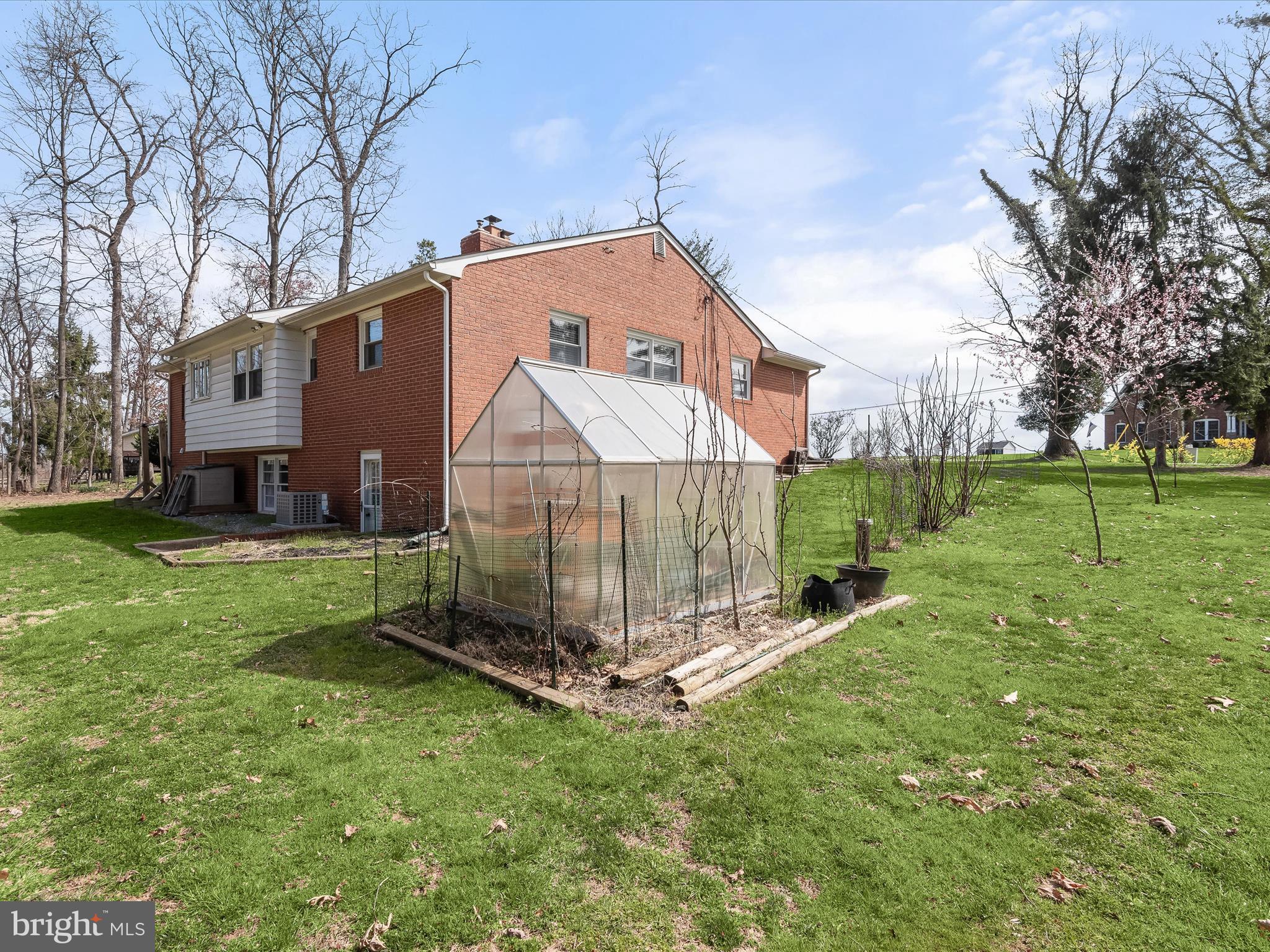 14570 Triadelphia Rd