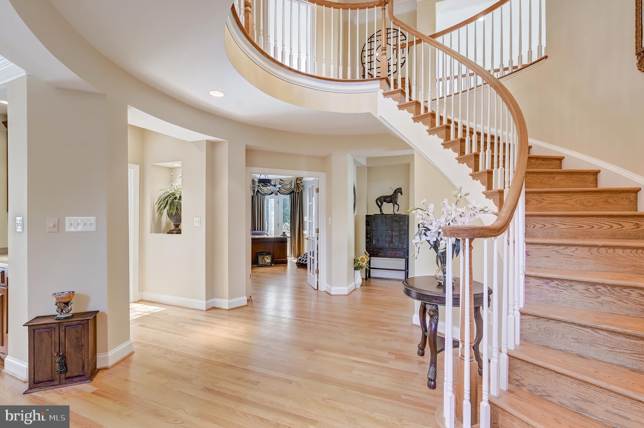 15005 Rolling Hills Dr