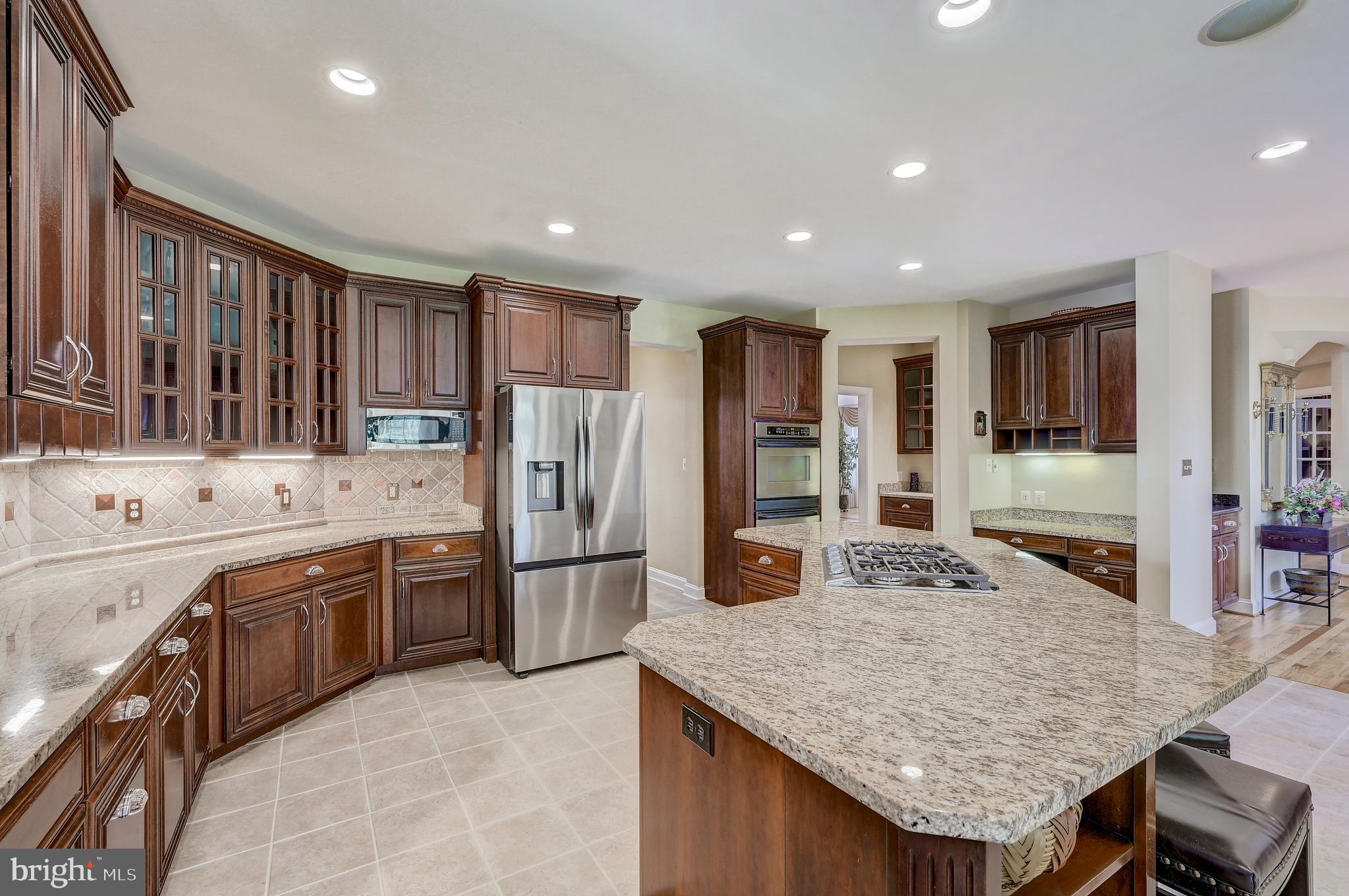 15005 Rolling Hills Dr