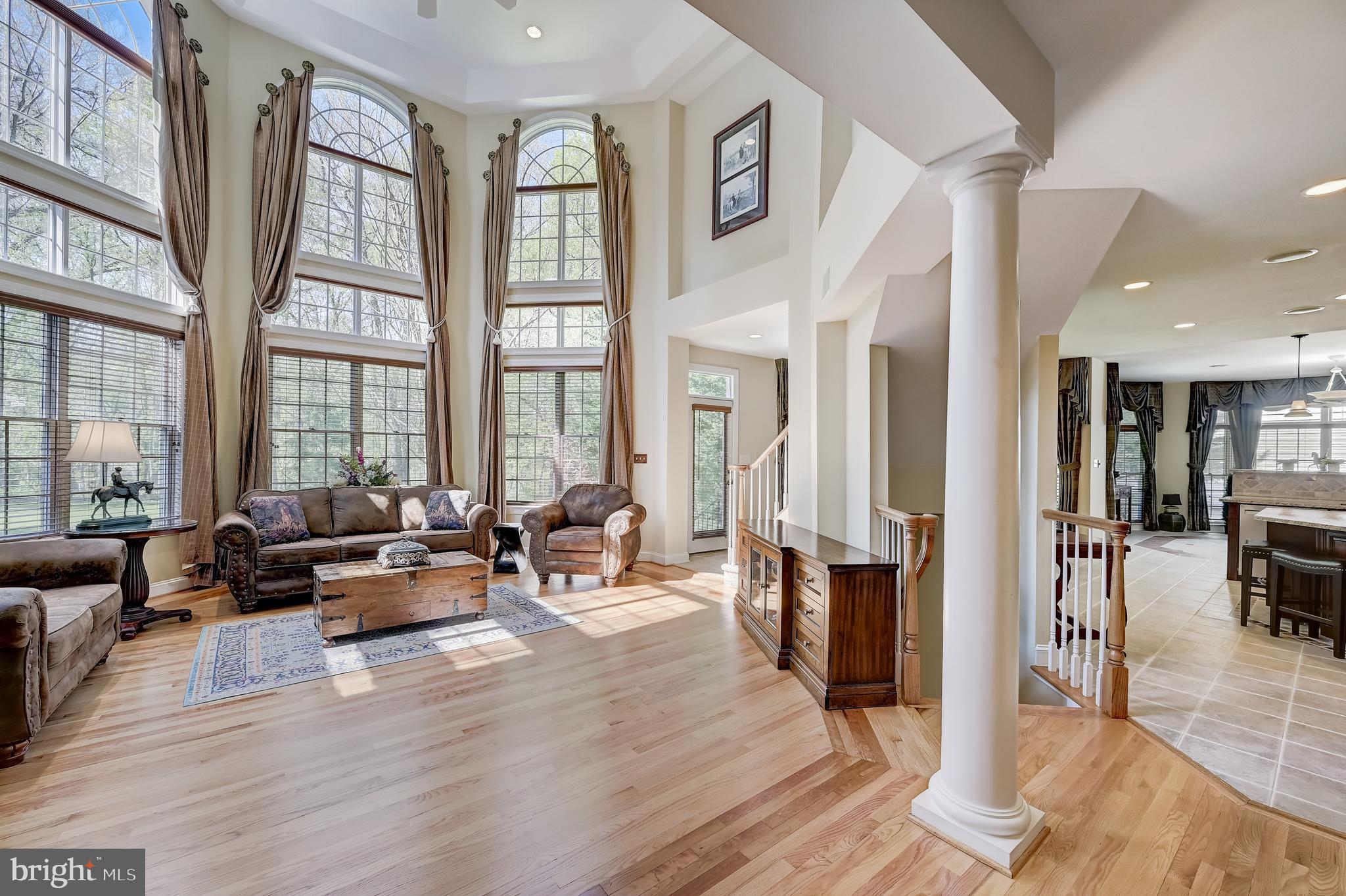 15005 Rolling Hills Dr