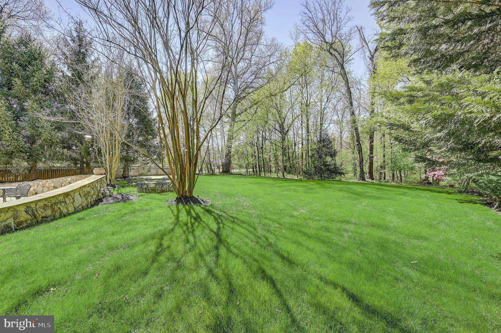 15005 Rolling Hills Dr