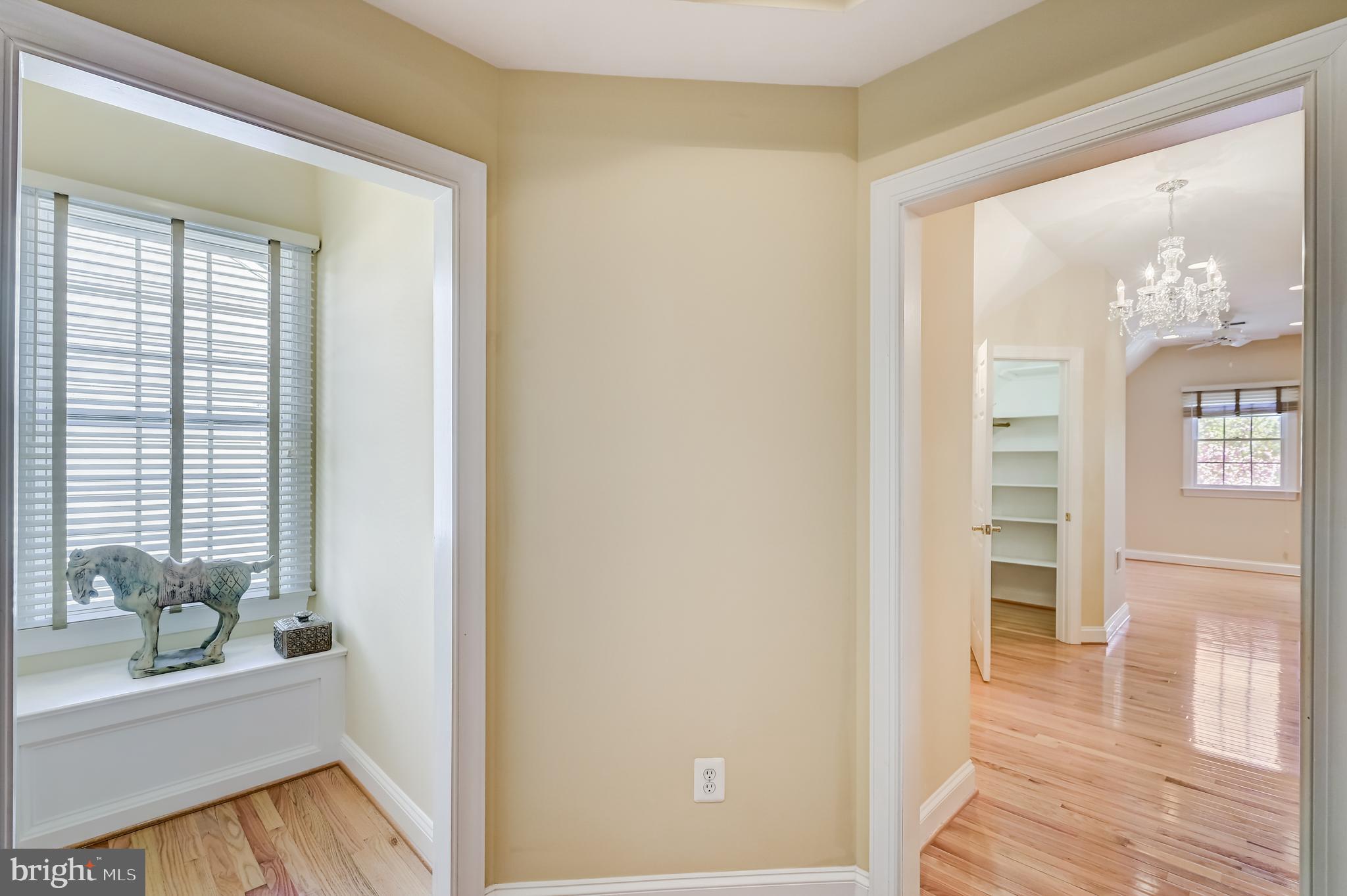 15005 Rolling Hills Dr