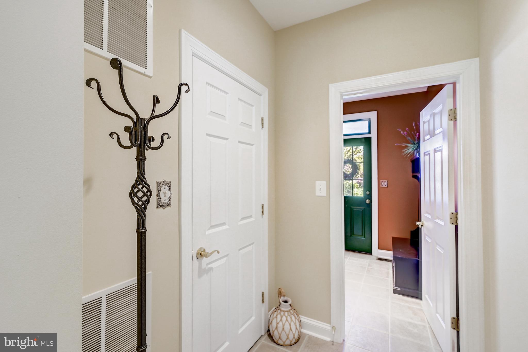 15005 Rolling Hills Dr