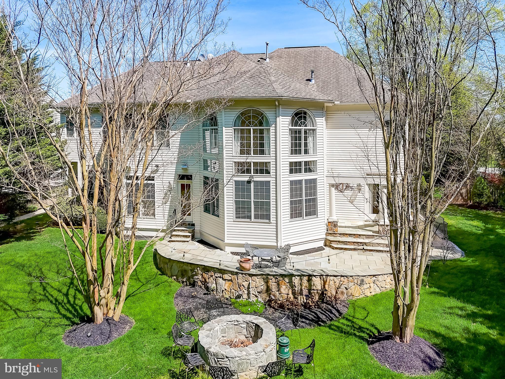 15005 Rolling Hills Dr