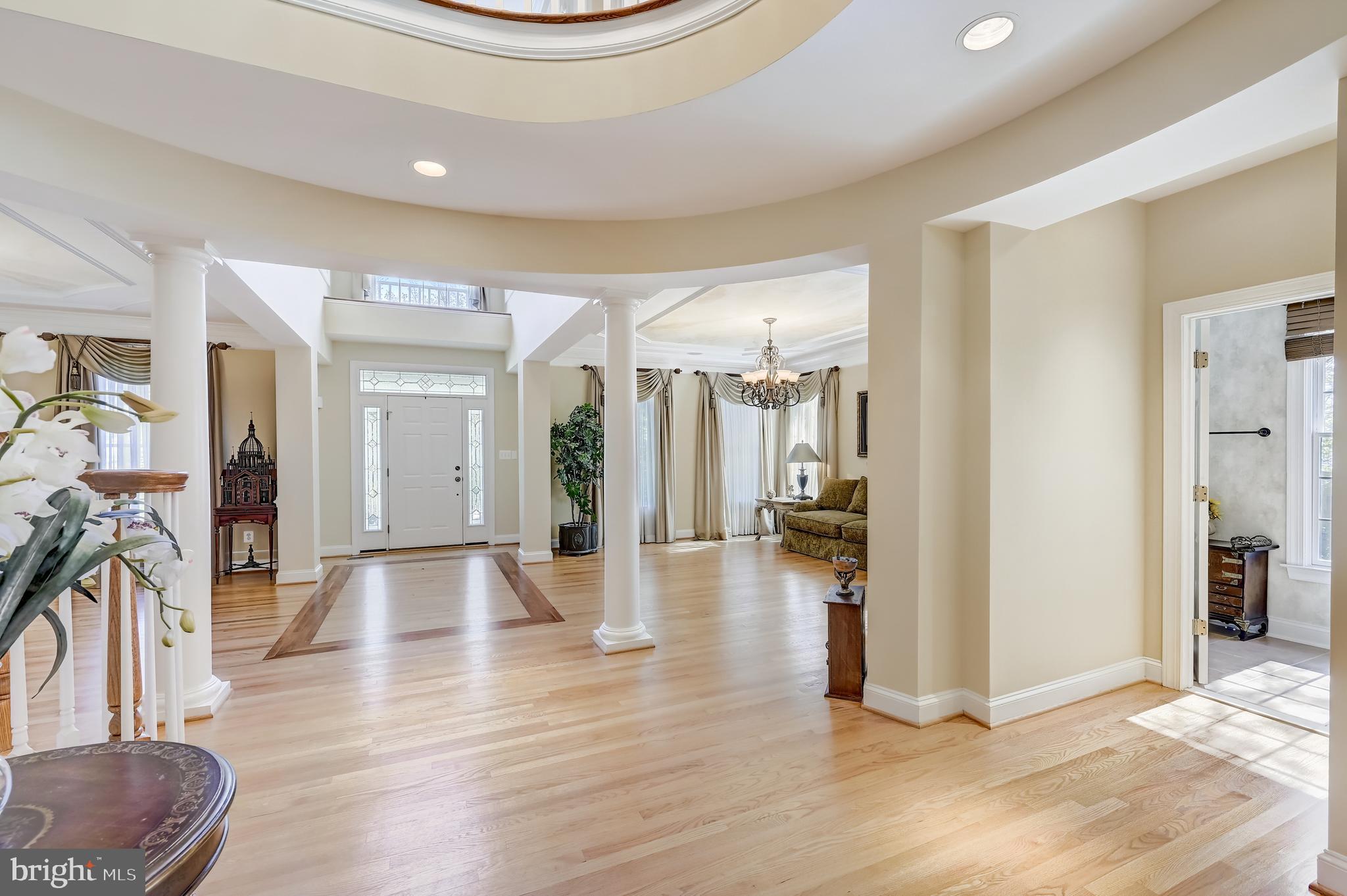 15005 Rolling Hills Dr