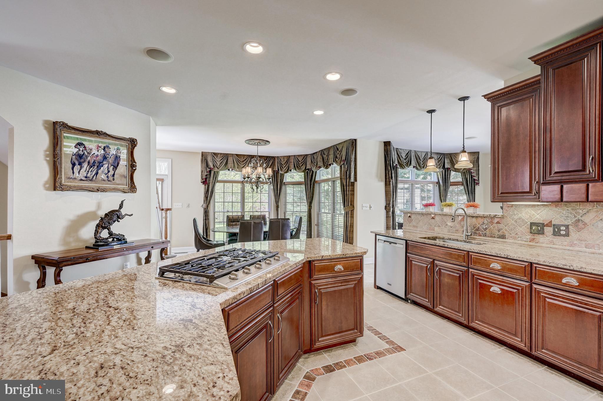 15005 Rolling Hills Dr