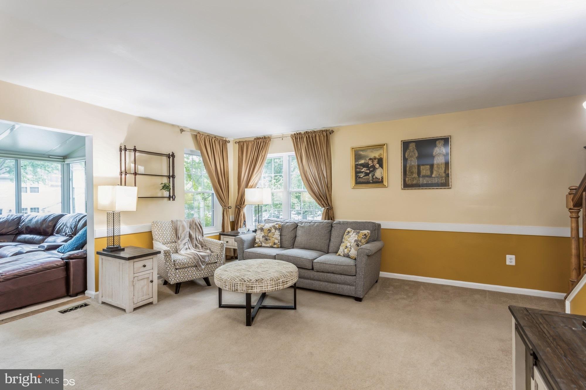 8570 Harvest View Ct